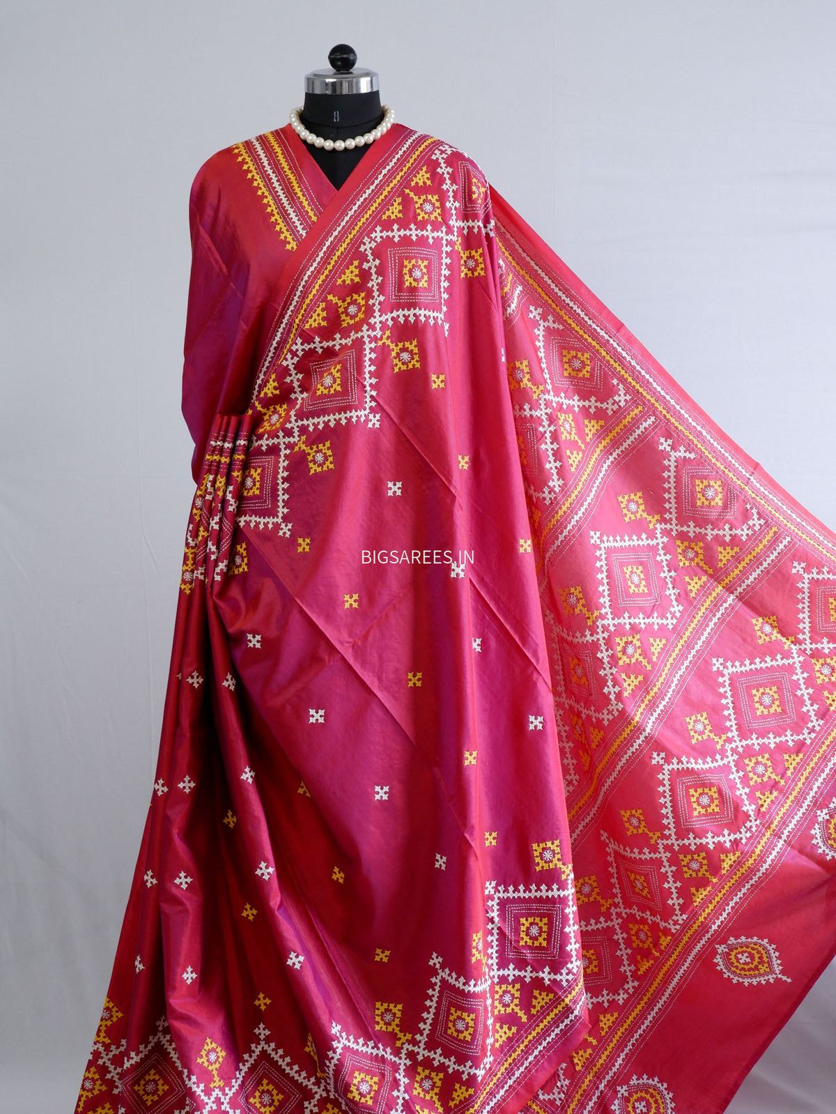 Kutchi/Gujarati Stitch Hand Embroidered Saree | Art Silk | Pink