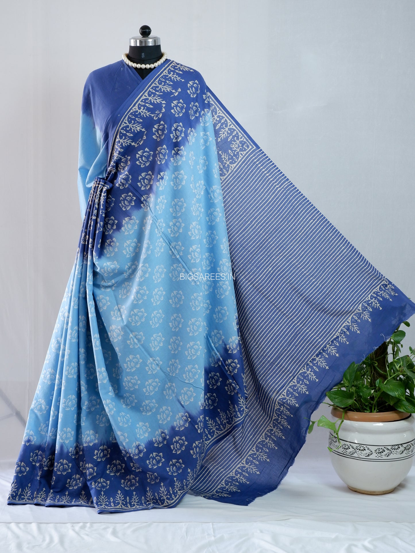 Hand Block Print Saree | Mal Mal Cotton | Indigo Blue- Sky Blue