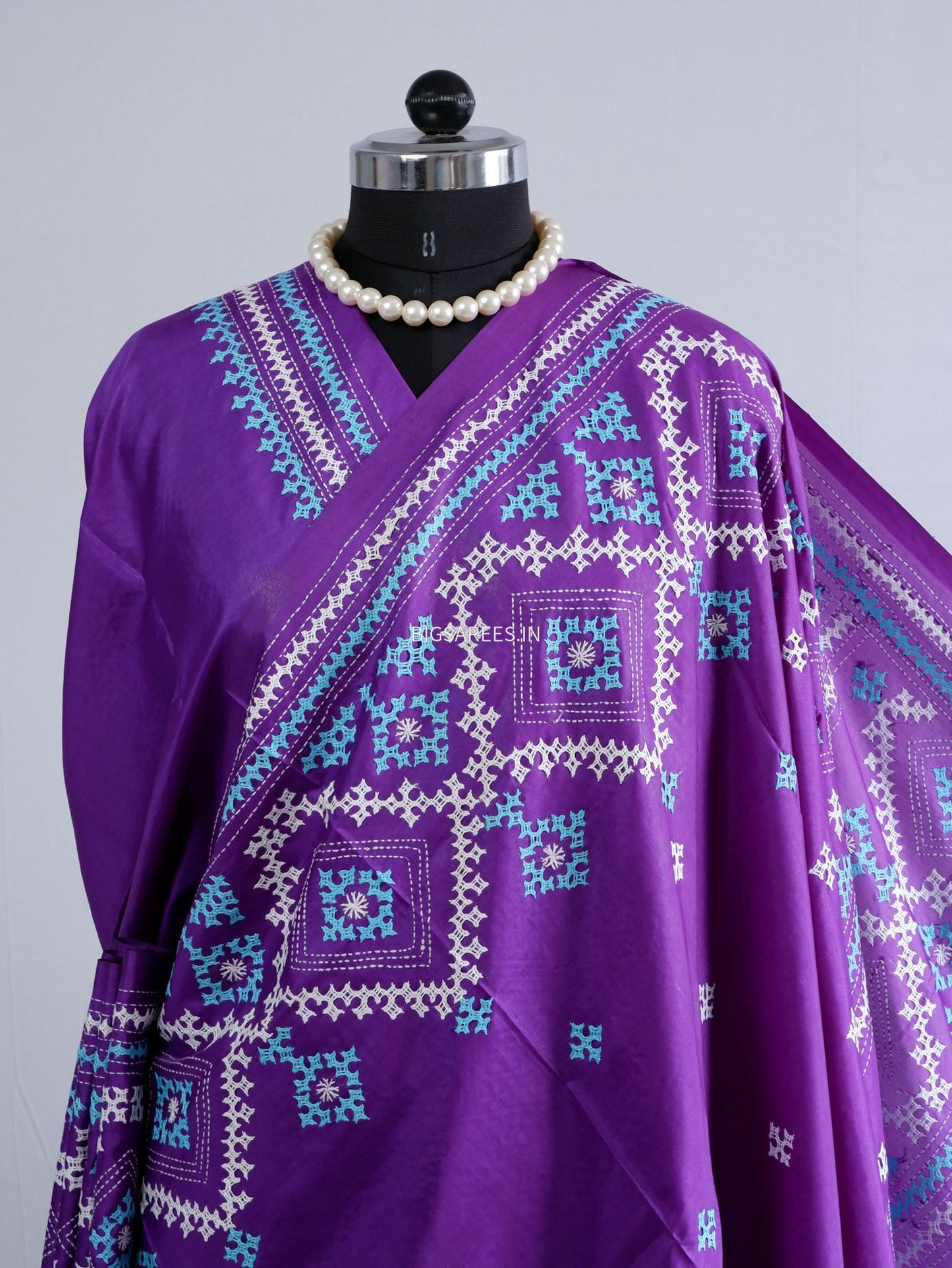 Kutchi/Gujarati Stitch Hand Embroidered Saree | Art Silk |Purple