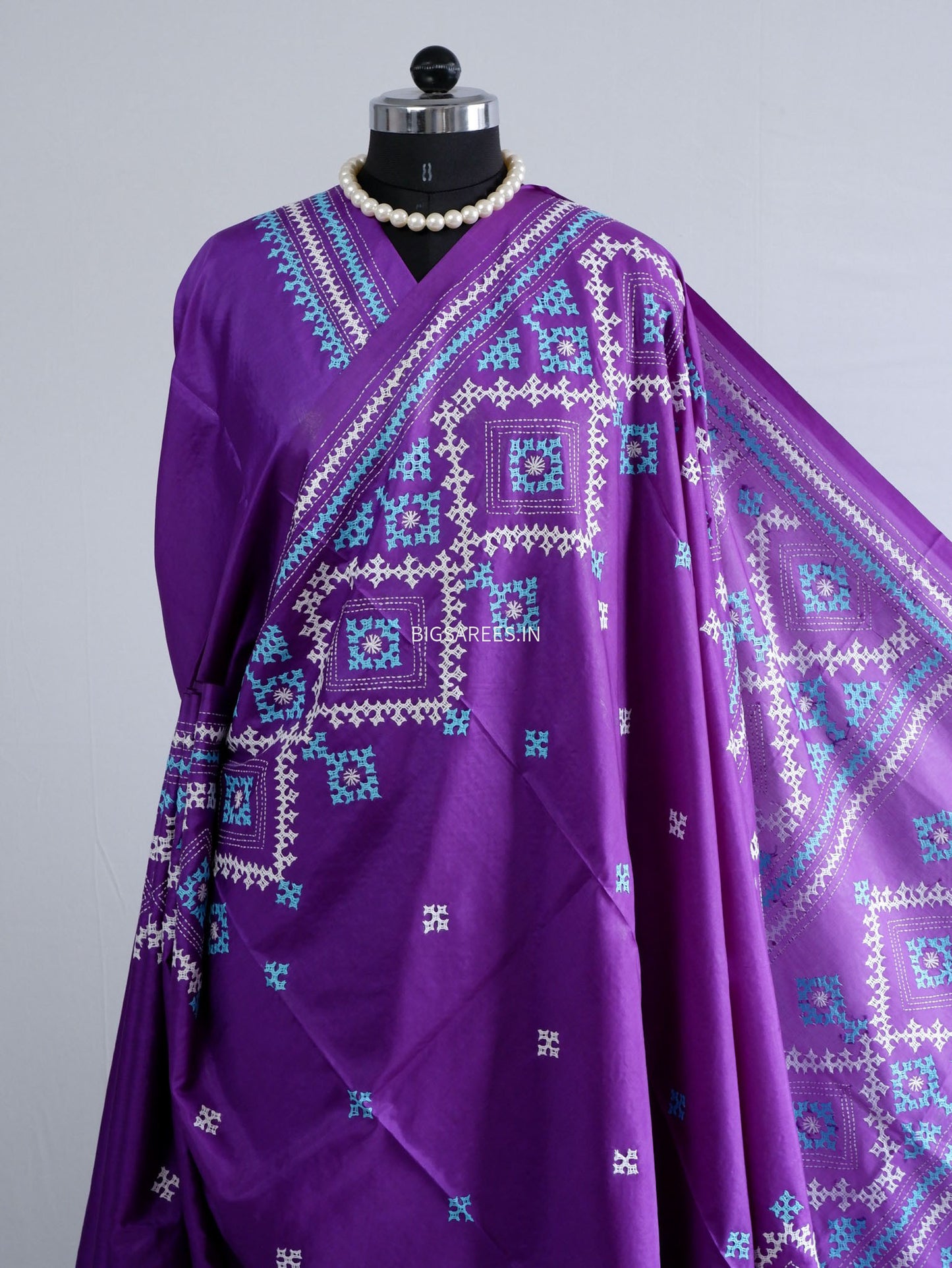 Kutchi/Gujarati Stitch Hand Embroidered Saree | Art Silk |Purple