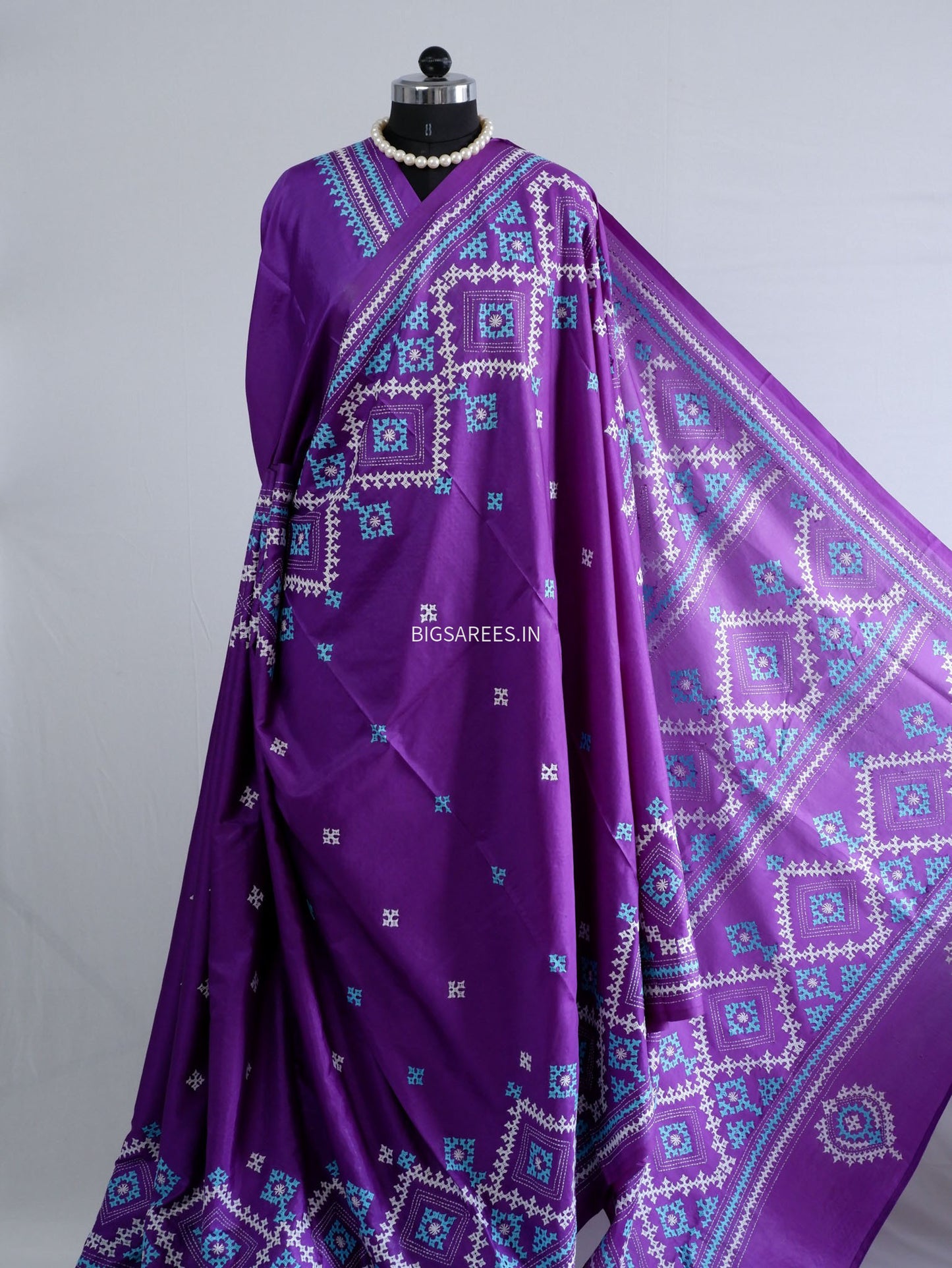 Kutchi/Gujarati Stitch Hand Embroidered Saree | Art Silk |Purple