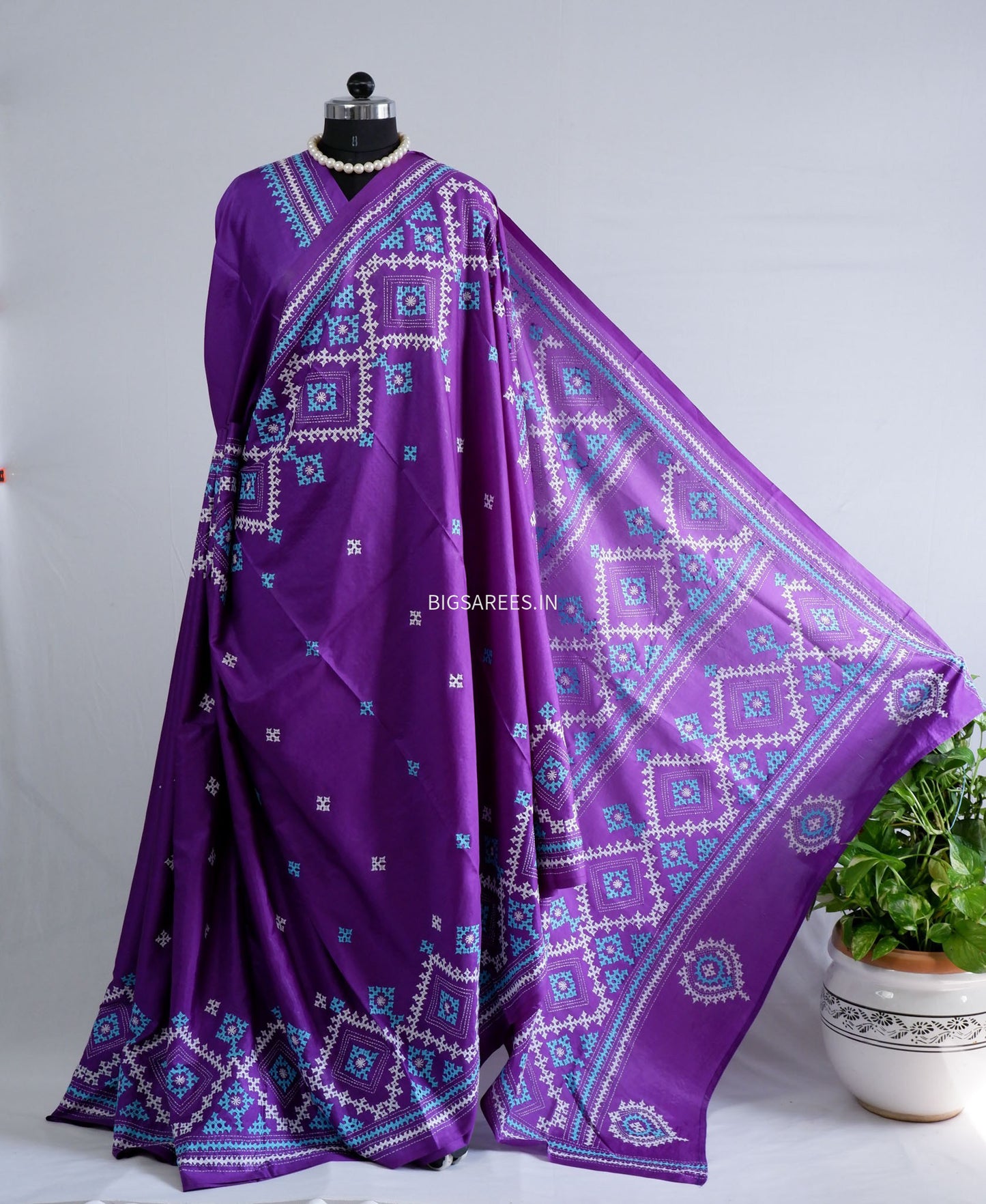 Kutchi/Gujarati Stitch Hand Embroidered Saree | Art Silk |Purple