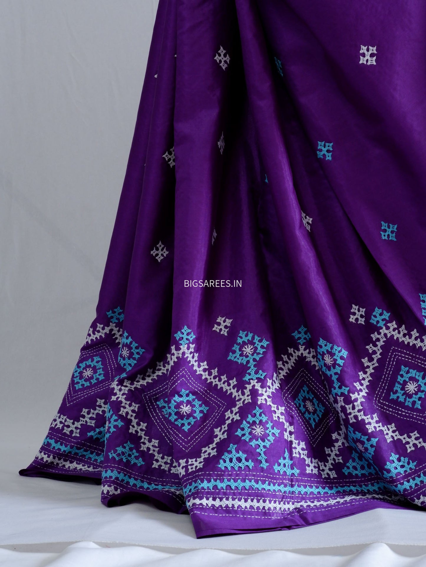 Kutchi/Gujarati Stitch Hand Embroidered Saree | Art Silk |Purple