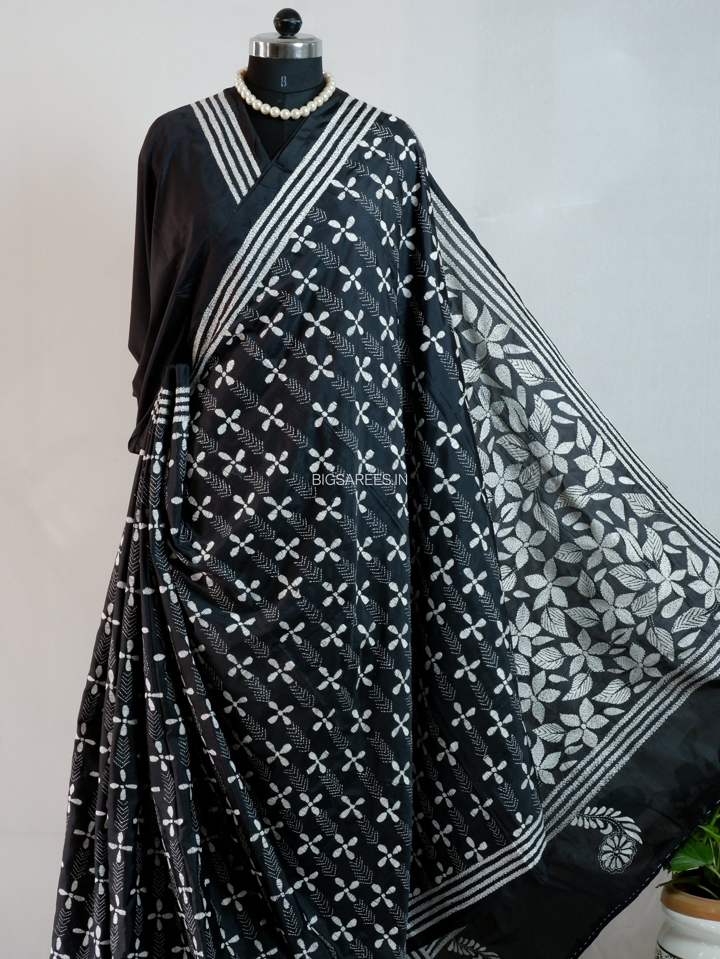 Kantha Stitch Hand Embroidered Saree| Blended Bangalore Silk / Art Silk | Black