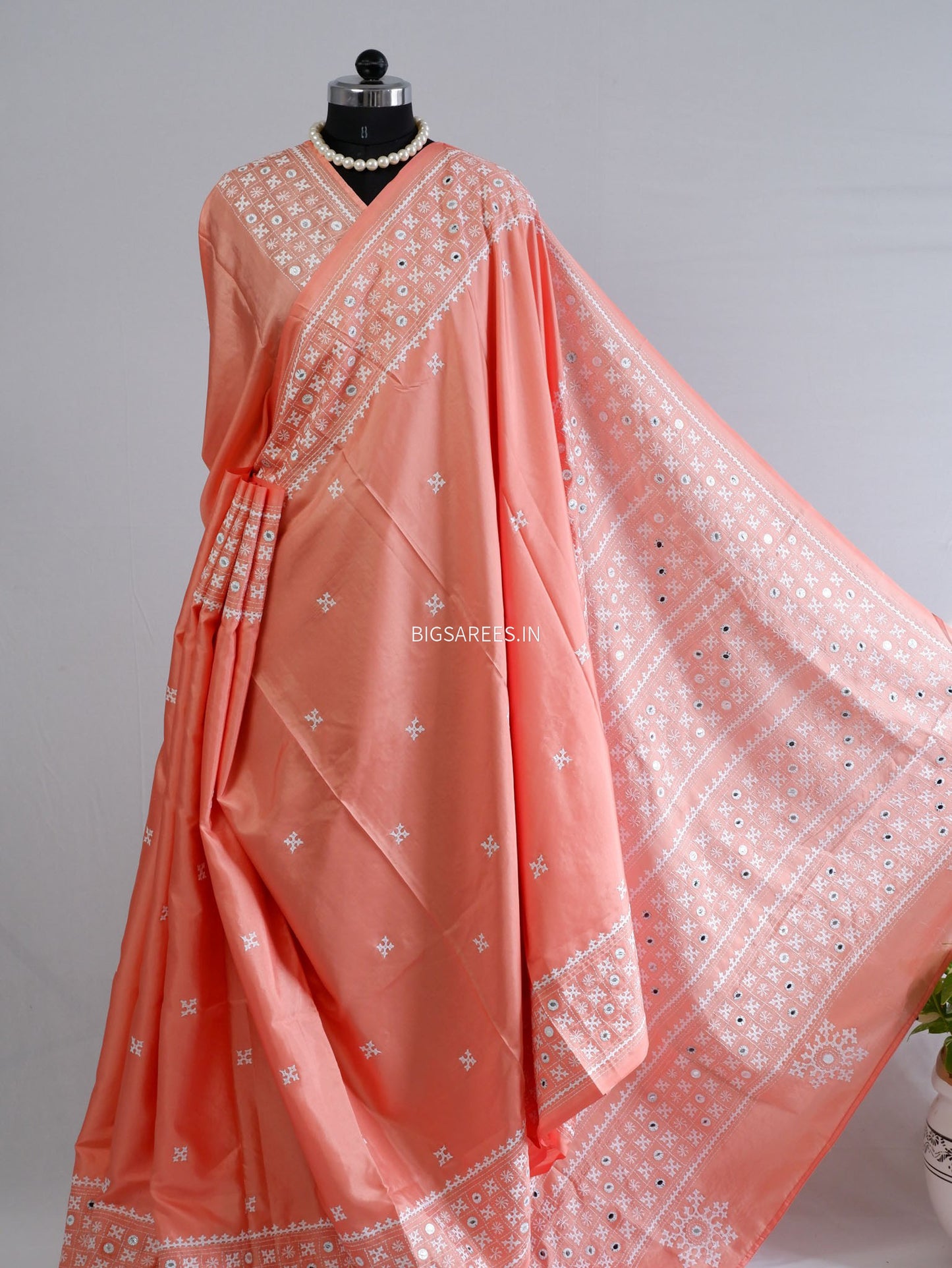 Kutchi/Gujarati Stitch Hand Embroidered Saree | Art Silk | Foil Mirror | Light Peach