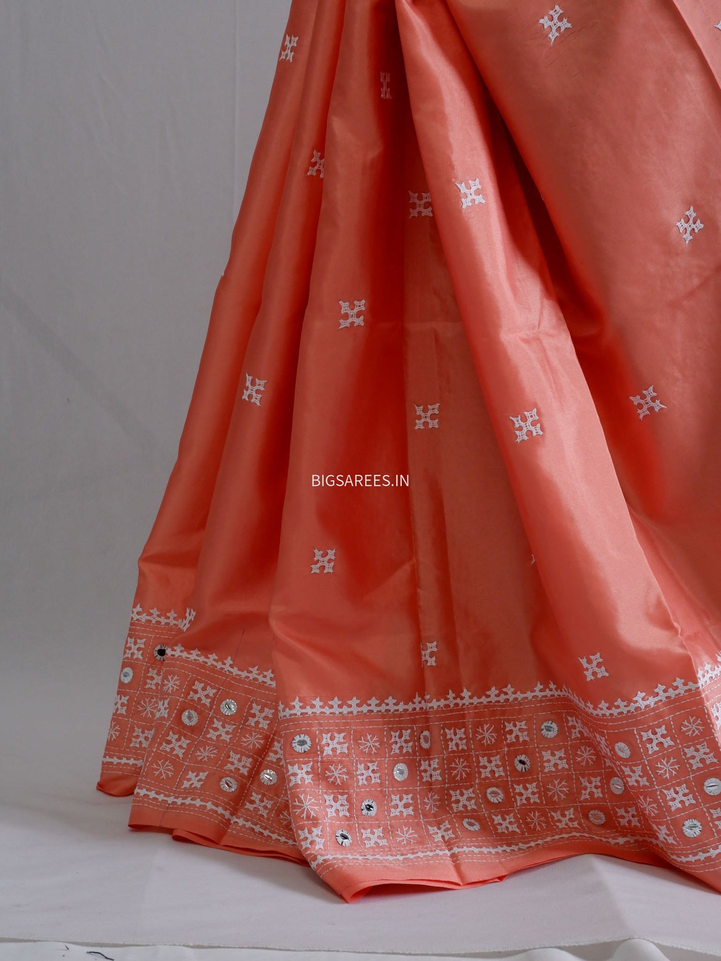 Kutchi/Gujarati Stitch Hand Embroidered Saree | Art Silk | Foil Mirror | Light Peach