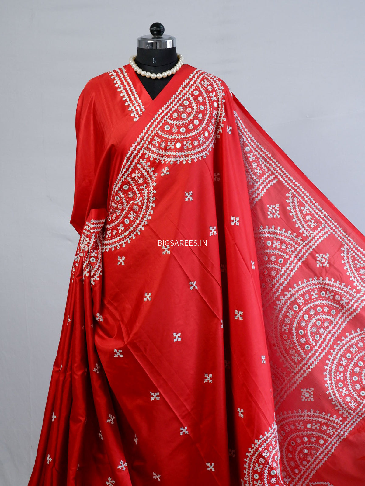 Kutchi/Gujarati Stitch Hand Embroidered Saree | Art Silk | Foil Mirror | Red