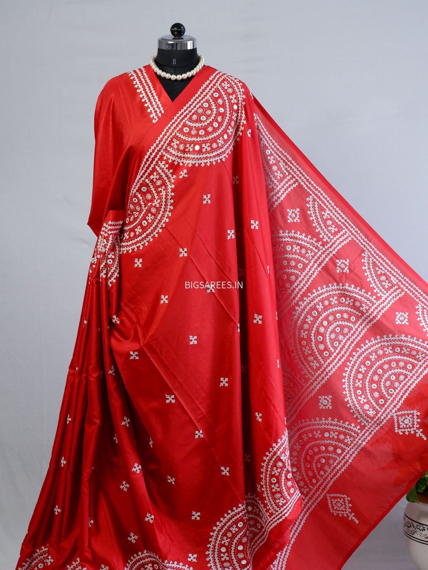 Kutchi/Gujarati Stitch Hand Embroidered Saree | Art Silk | Foil Mirror | Red