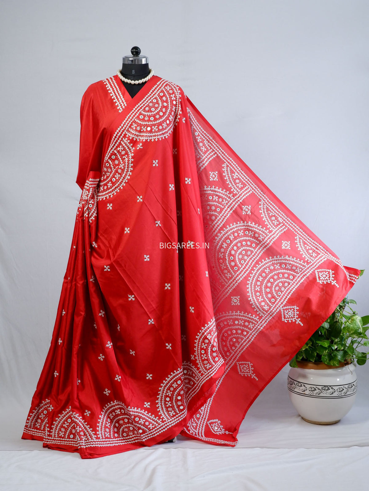 Kutchi/Gujarati Stitch Hand Embroidered Saree | Art Silk | Foil Mirror | Red
