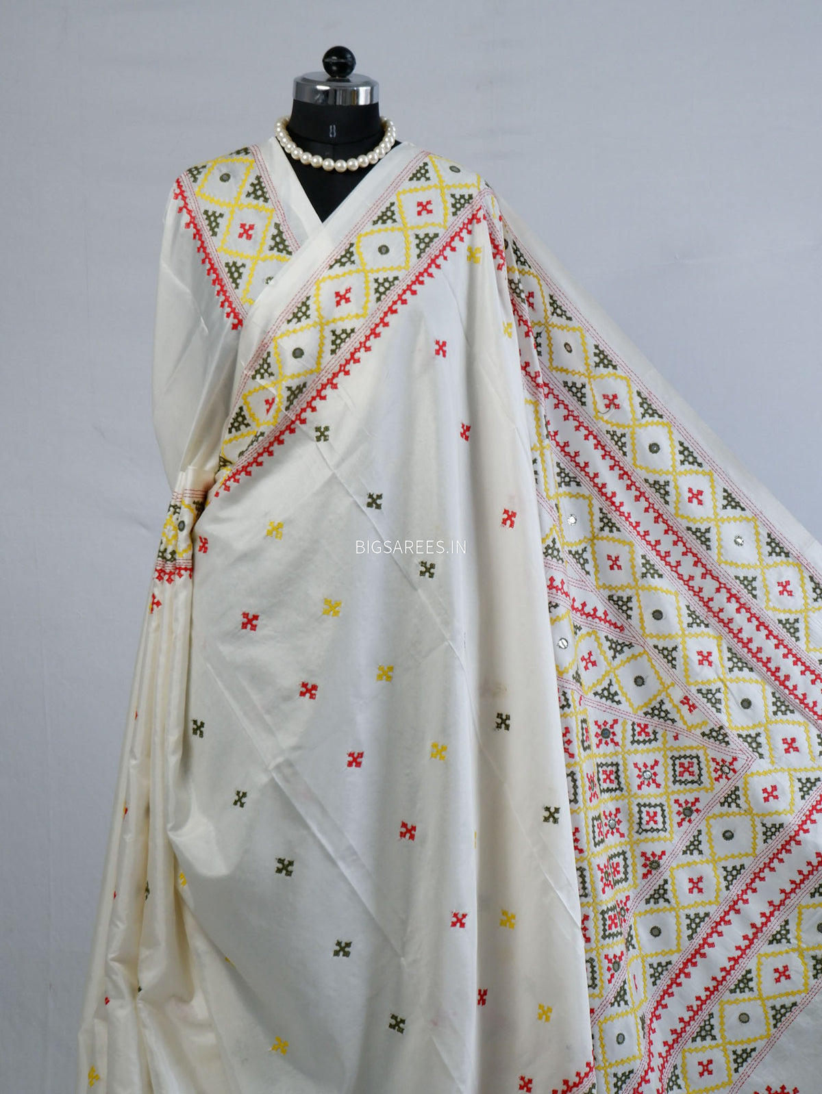 Kutchi/Gujarati Stitch Hand Embroidered Saree | Art Silk | Foil Mirror | White