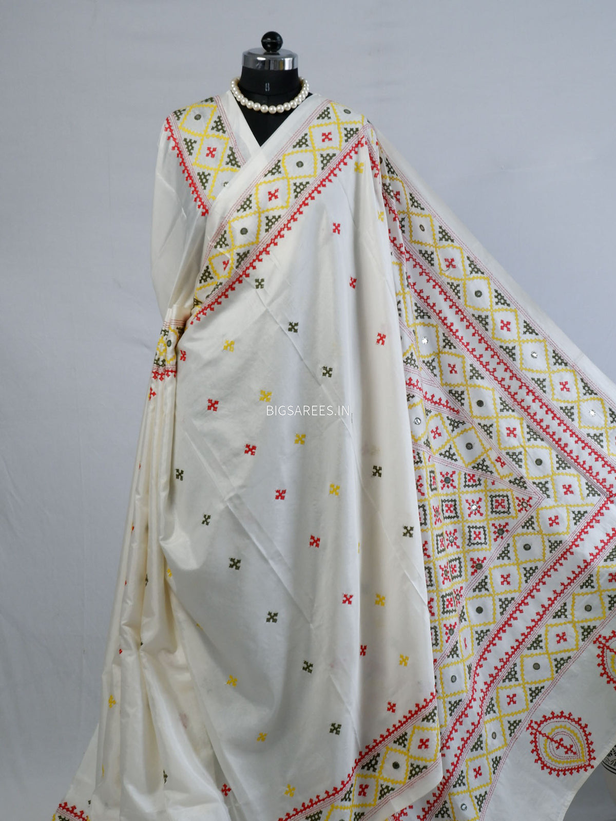 Kutchi/Gujarati Stitch Hand Embroidered Saree | Art Silk | Foil Mirror | White