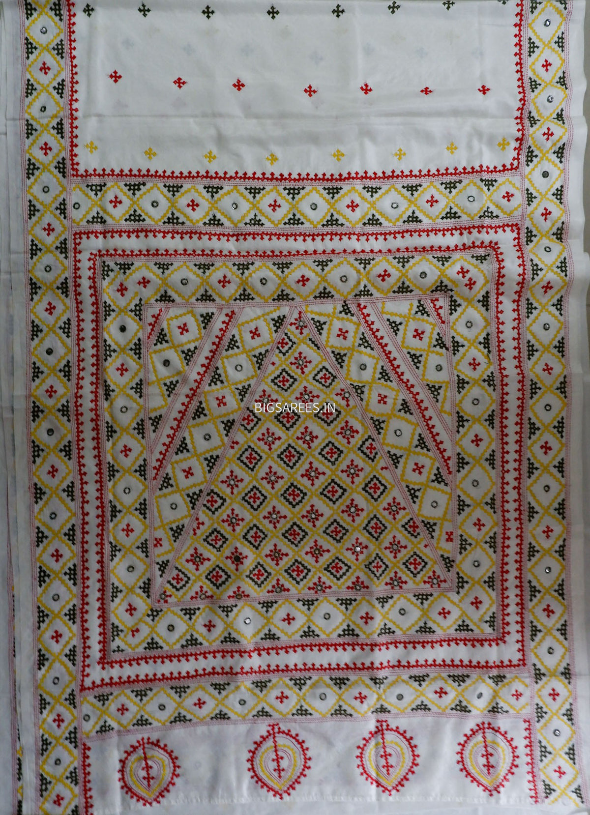 Kutchi/Gujarati Stitch Hand Embroidered Saree | Art Silk | Foil Mirror | White