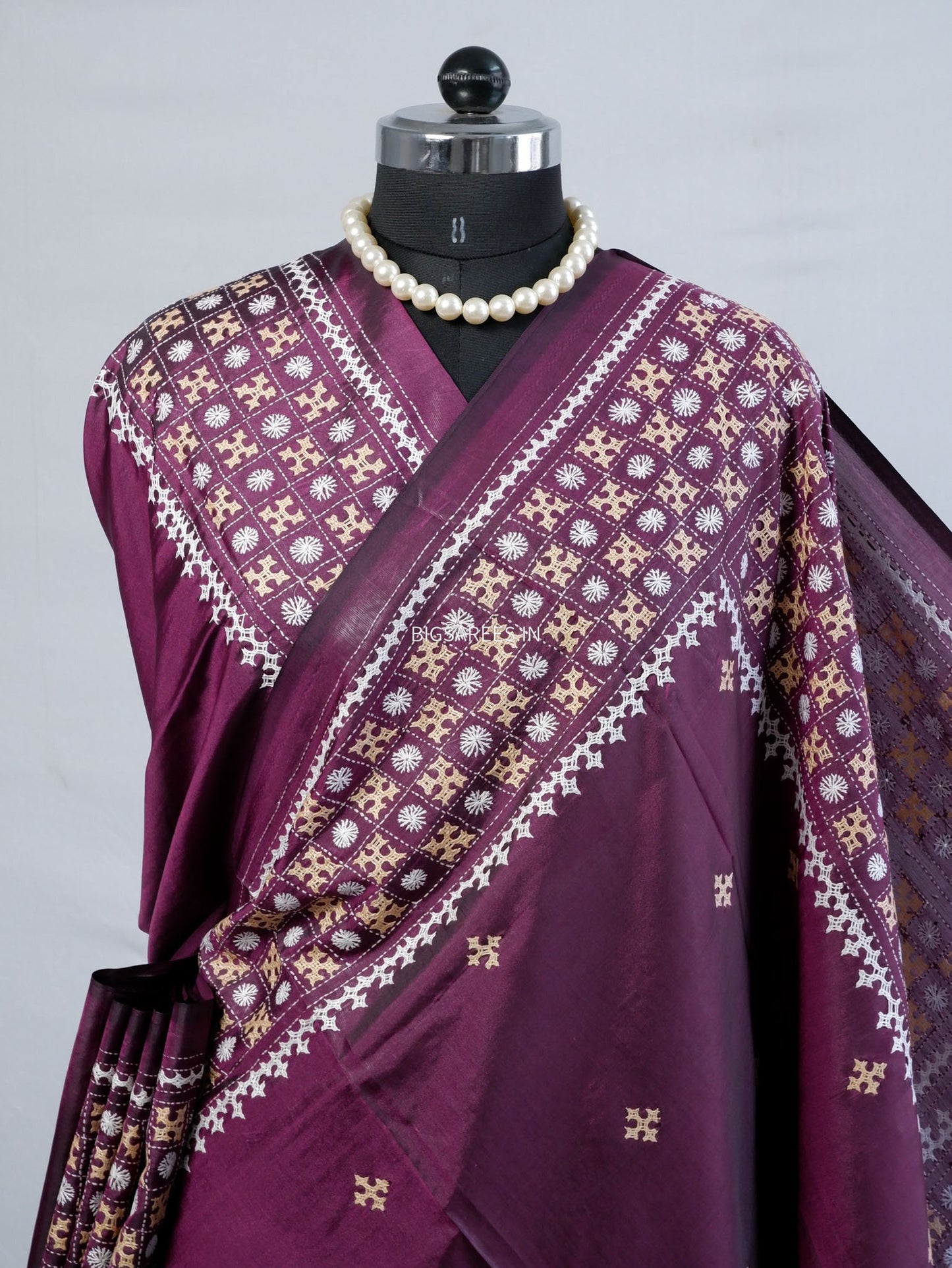 Kutchi/Gujarati Stitch Hand Embroidered Saree | Art Silk | Maroon