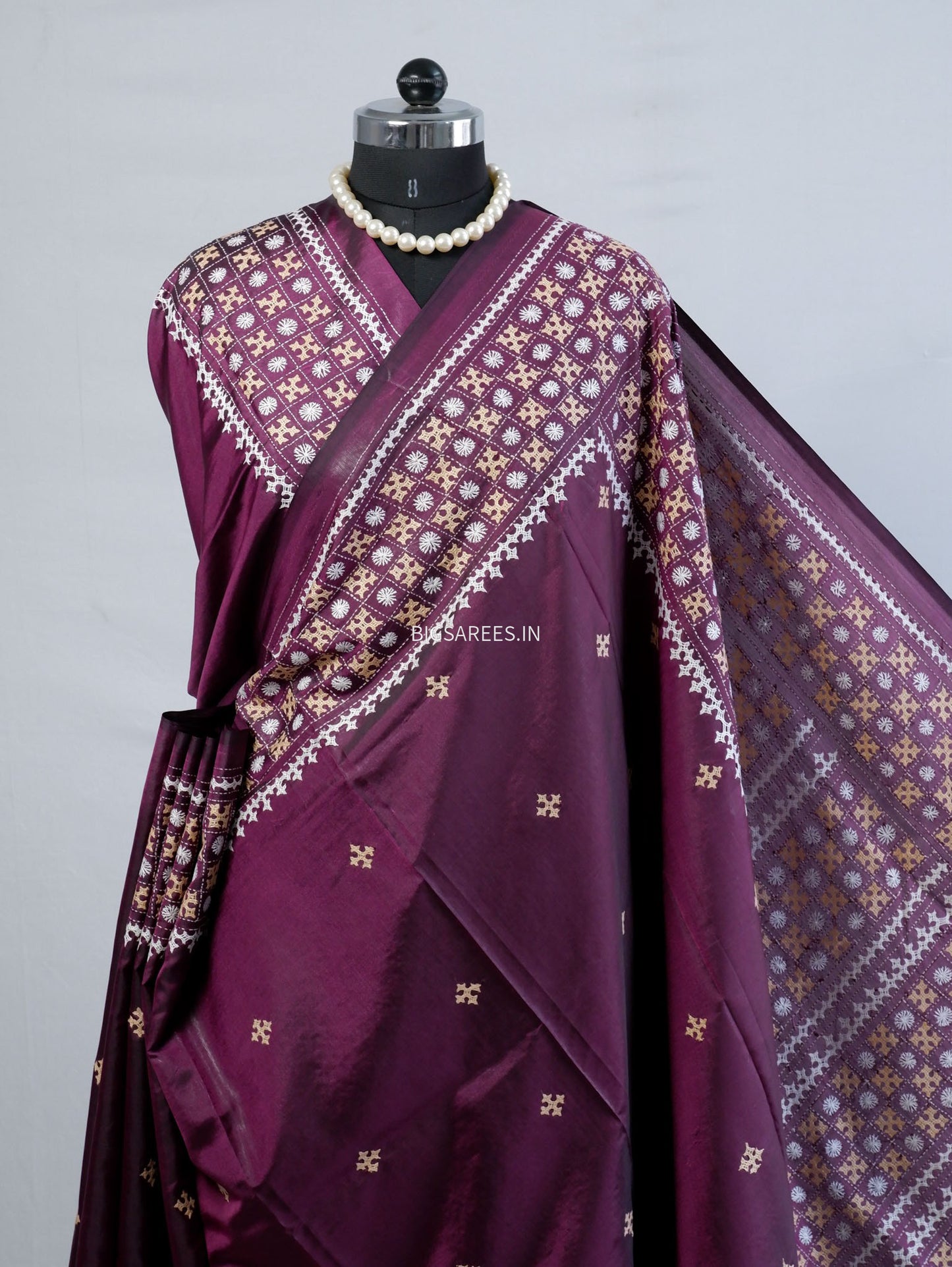 Kutchi/Gujarati Stitch Hand Embroidered Saree | Art Silk | Maroon