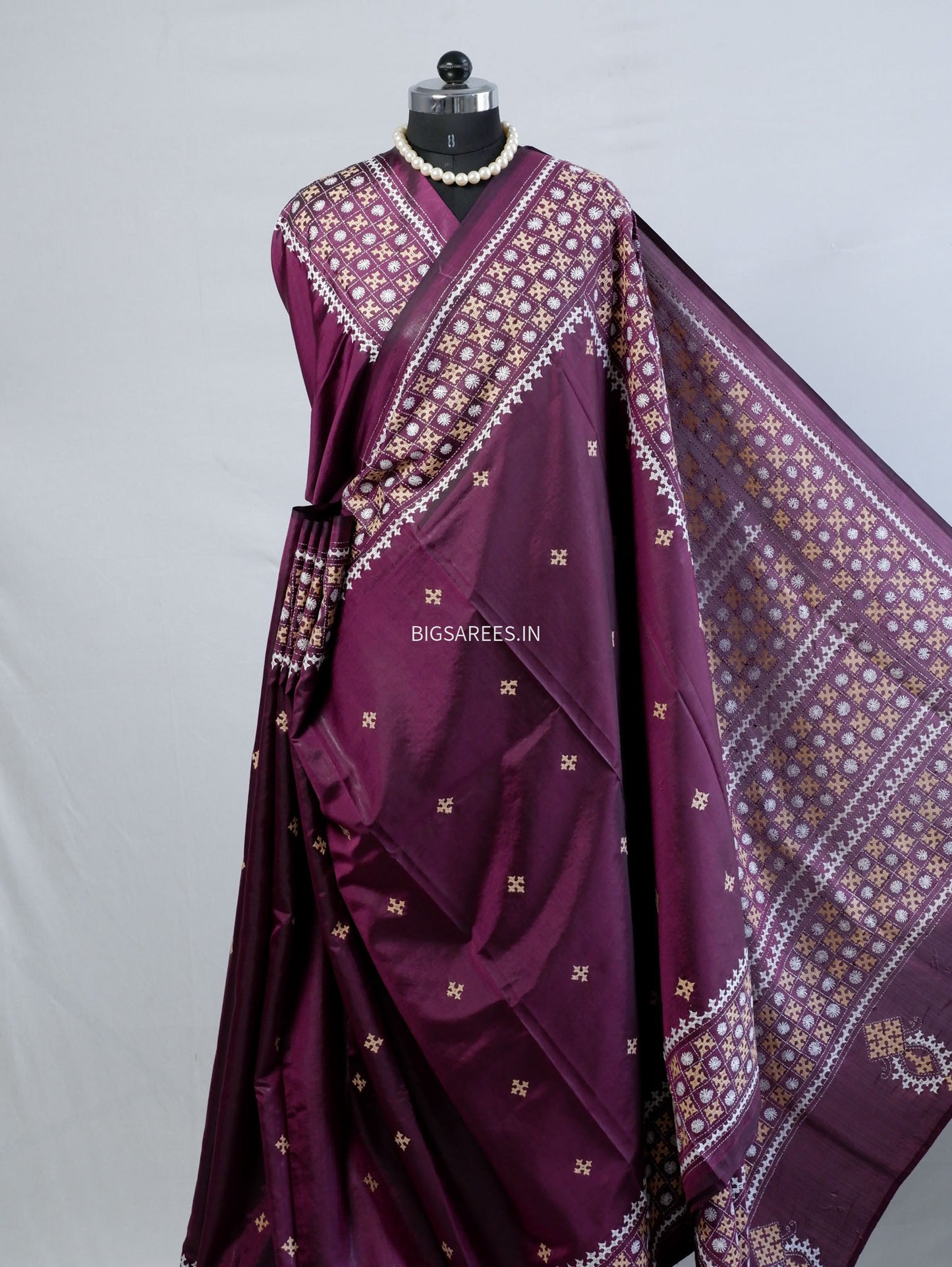 Kutchi/Gujarati Stitch Hand Embroidered Saree | Art Silk | Maroon