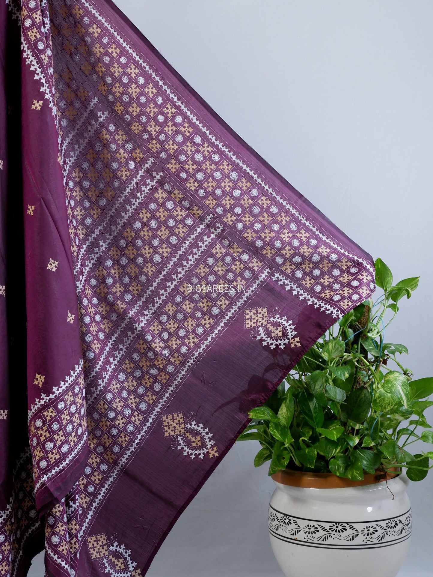Kutchi/Gujarati Stitch Hand Embroidered Saree | Art Silk | Maroon