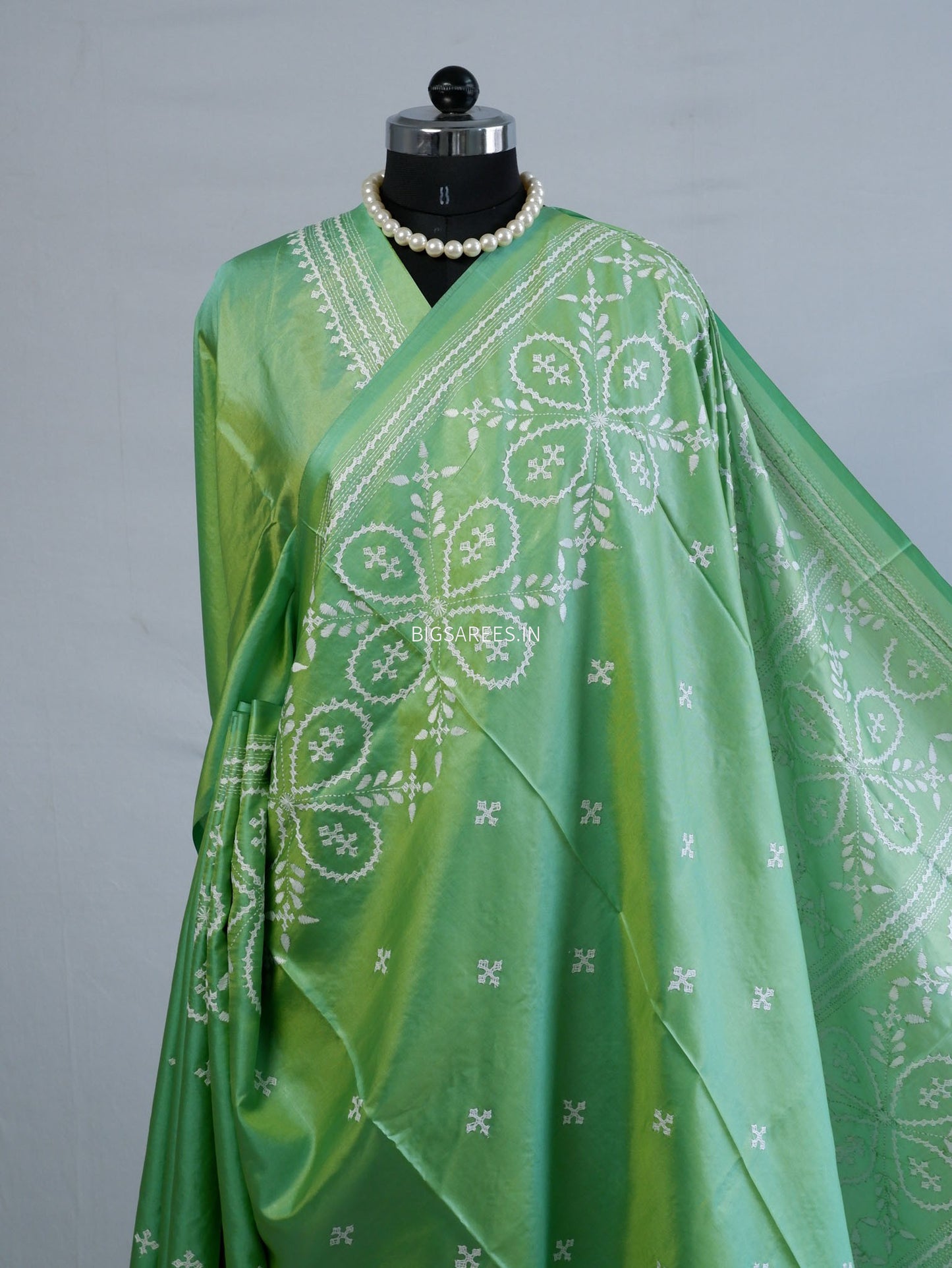 Kutchi/Gujarati Stitch Hand Embroidered Saree | Art Silk | Light Green