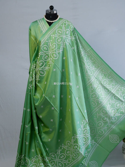 Kutchi/Gujarati Stitch Hand Embroidered Saree | Art Silk | Light Green