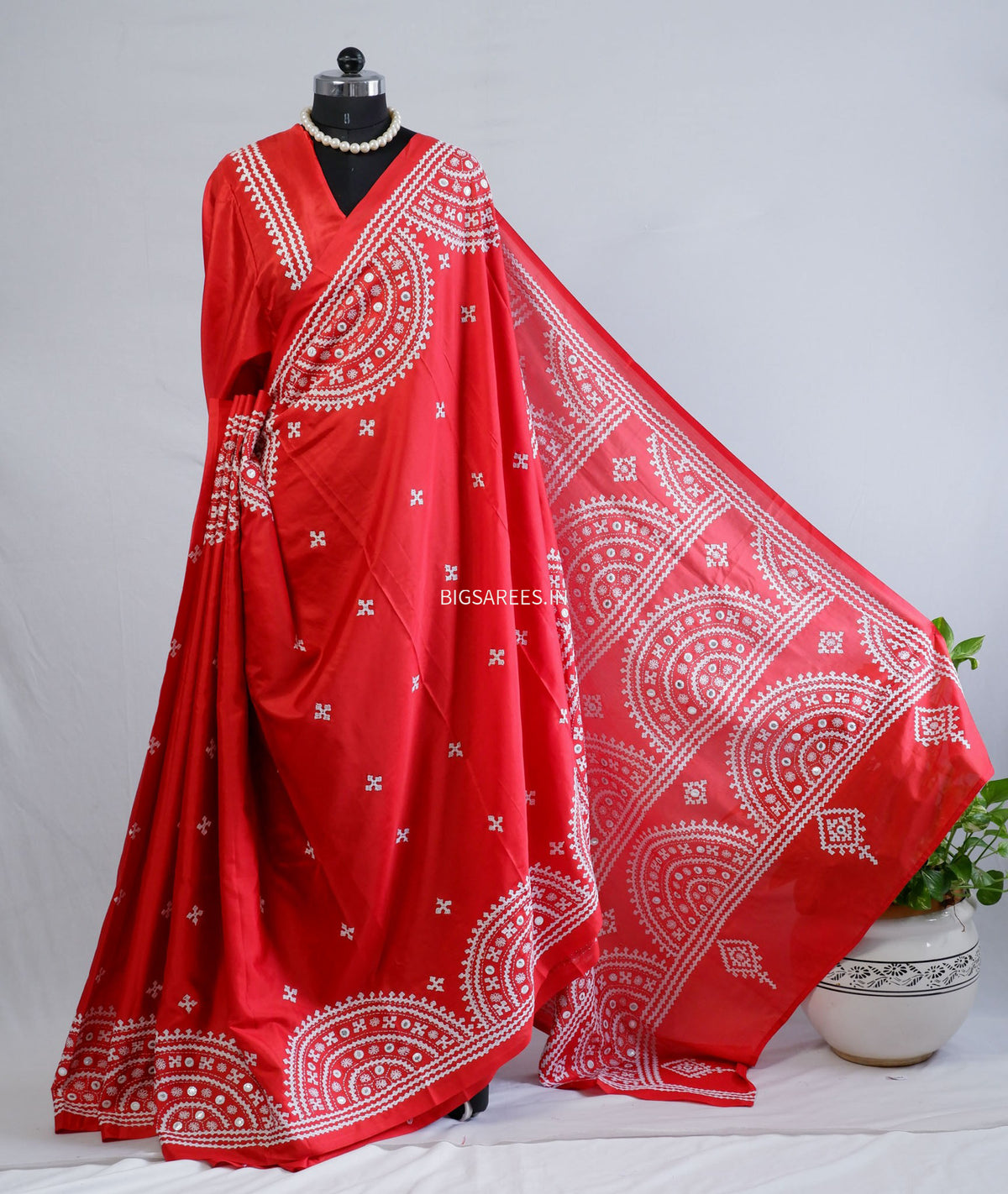 Kutchi/Gujarati Stitch Hand Embroidered Saree | Art Silk | Foil Mirror | Red