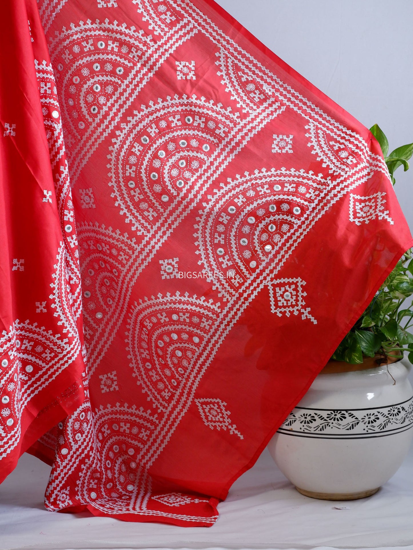 Kutchi/Gujarati Stitch Hand Embroidered Saree | Art Silk | Foil Mirror | Red