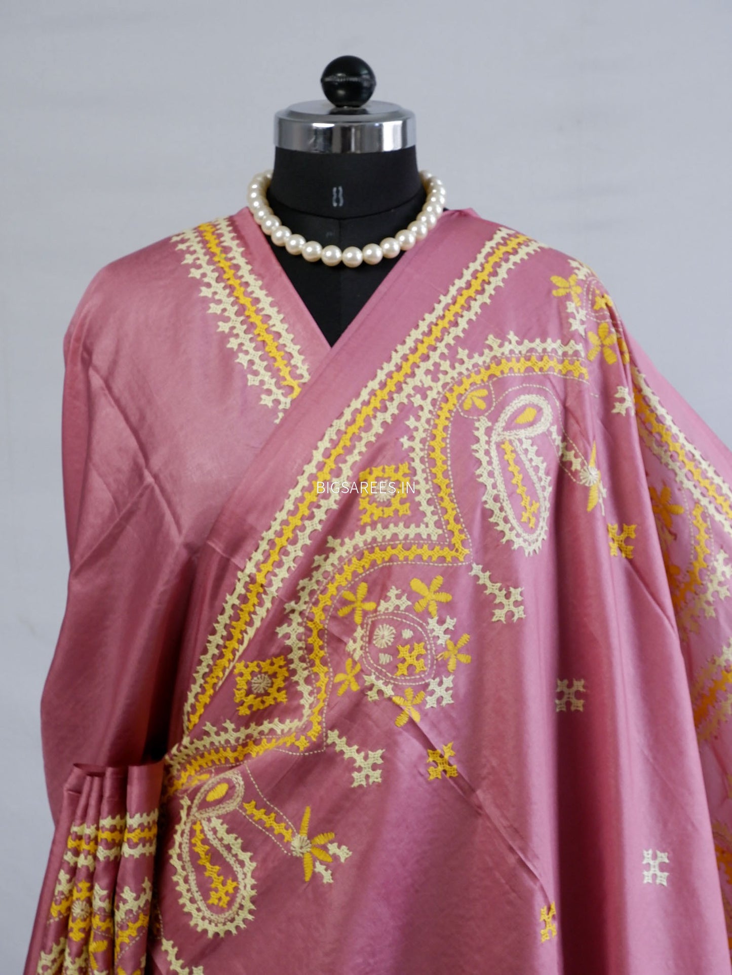 Kutchi/Gujarati Stitch Hand Embroidered Saree | Art Silk | Pink