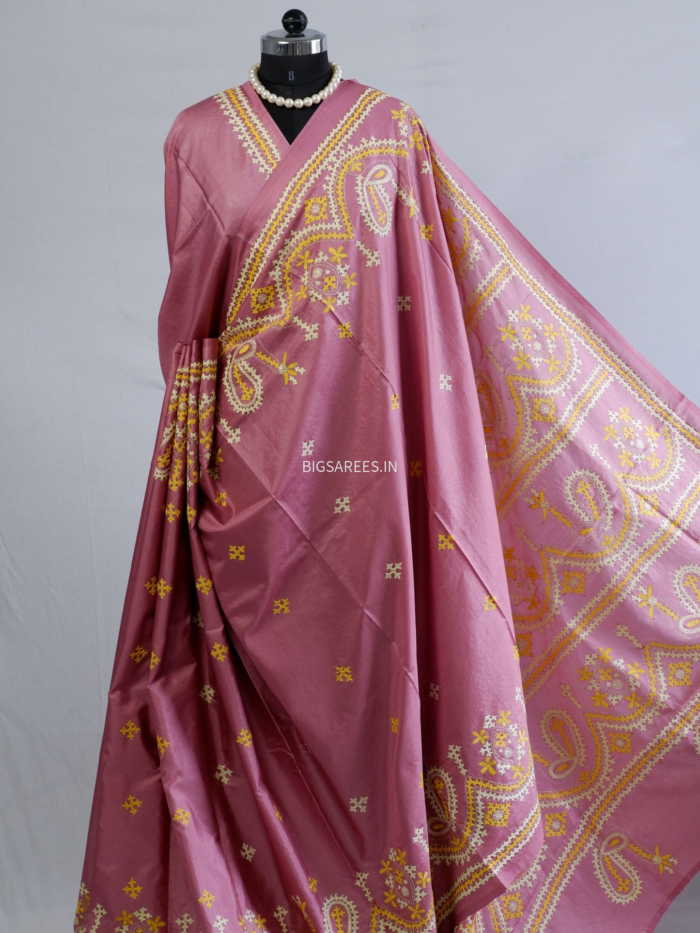 Kutchi/Gujarati Stitch Hand Embroidered Saree | Art Silk | Pink