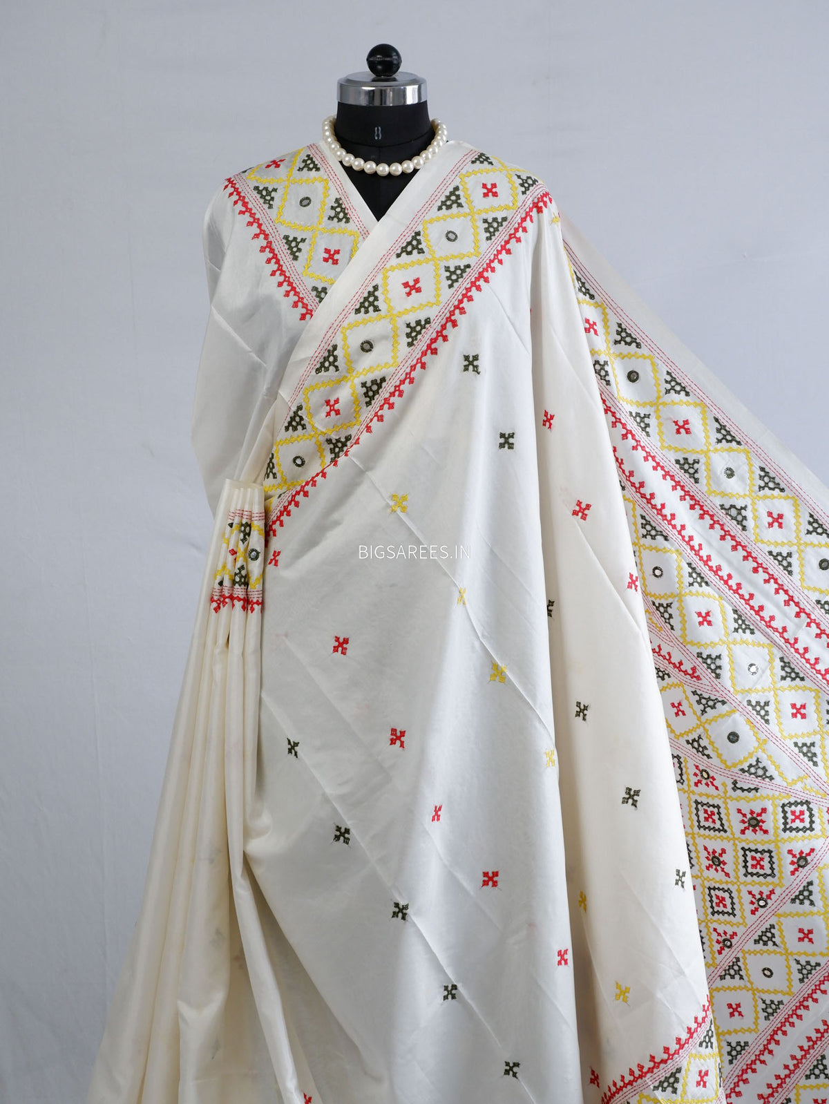 Kutchi/Gujarati Stitch Hand Embroidered Saree | Art Silk | Foil Mirror | White