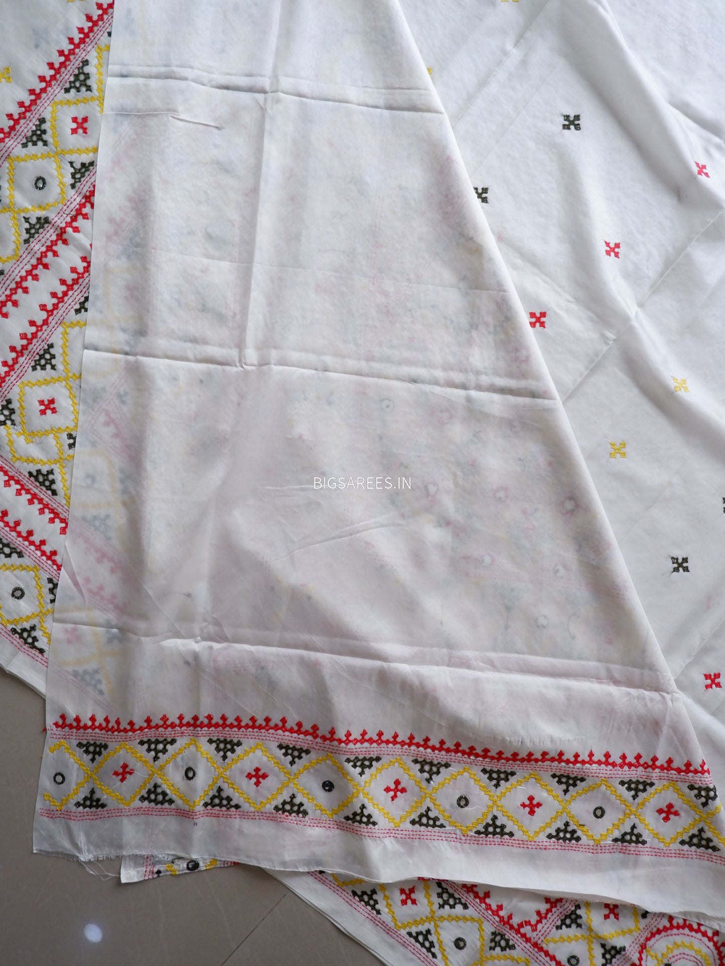 Kutchi/Gujarati Stitch Hand Embroidered Saree | Art Silk | Foil Mirror | White
