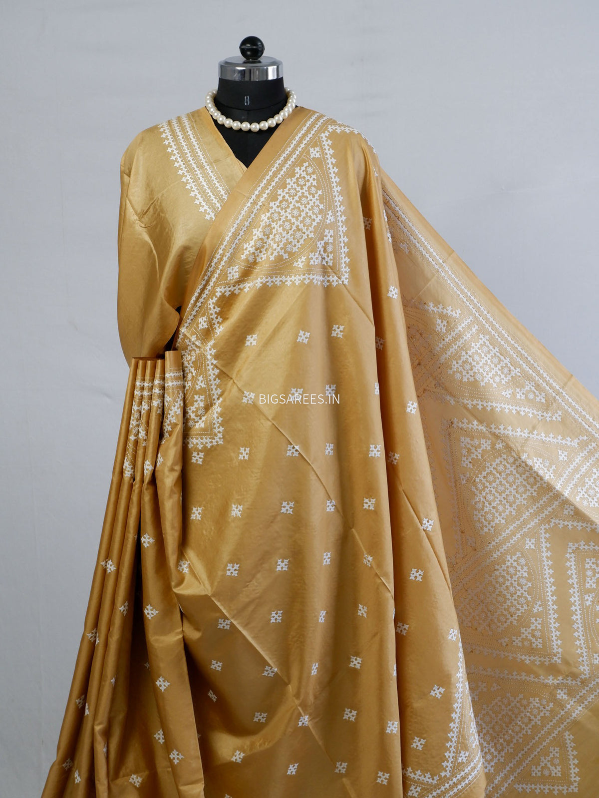 Kutchi/Gujarati Stitch Hand Embroidered Saree | Art Silk | Sand