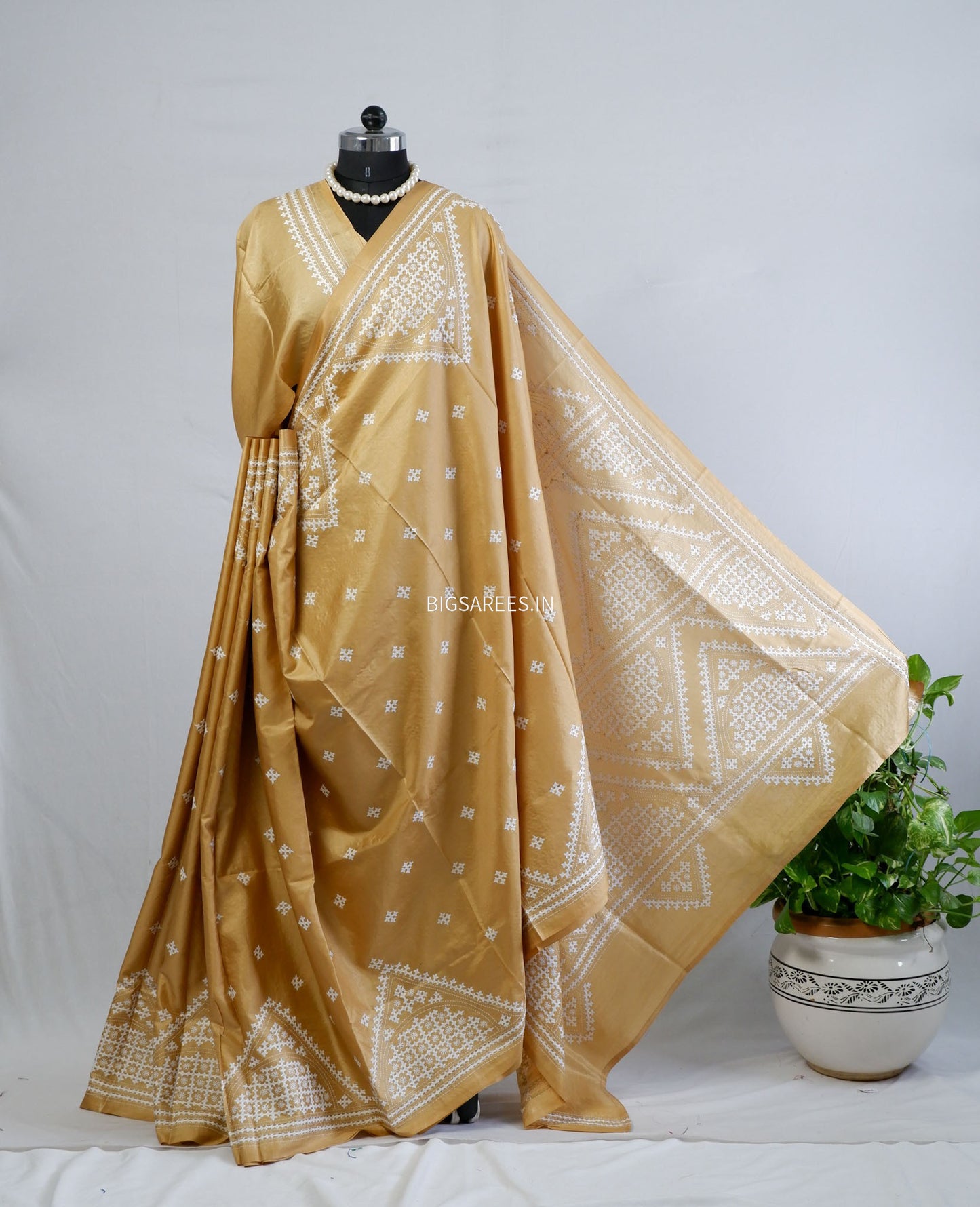 Kutchi/Gujarati Stitch Hand Embroidered Saree | Art Silk | Sand