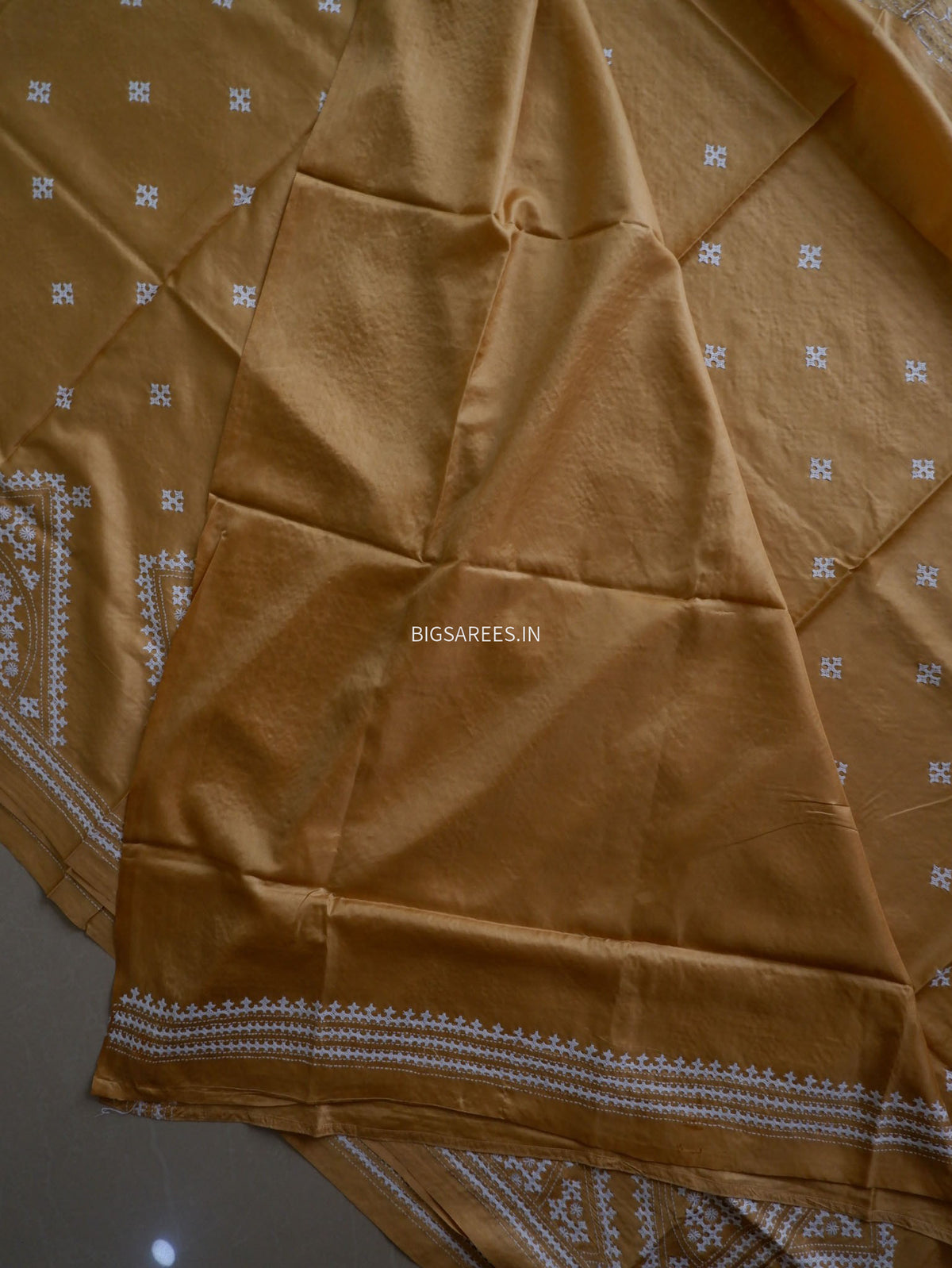 Kutchi/Gujarati Stitch Hand Embroidered Saree | Art Silk | Sand