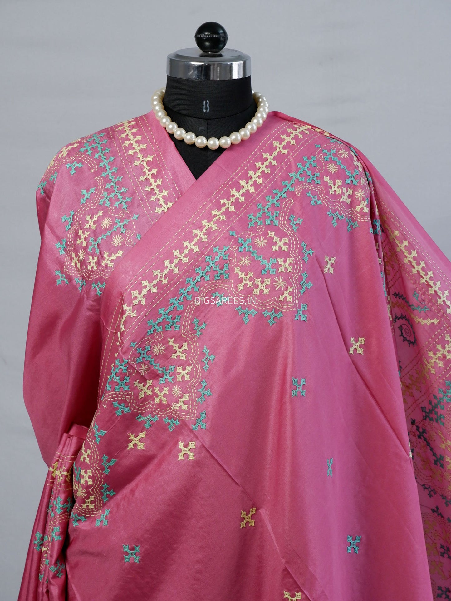 Kutchi/Gujarati Hand Embroidered Saree  | Blended Bangalore Silk / Art Silk | Pink