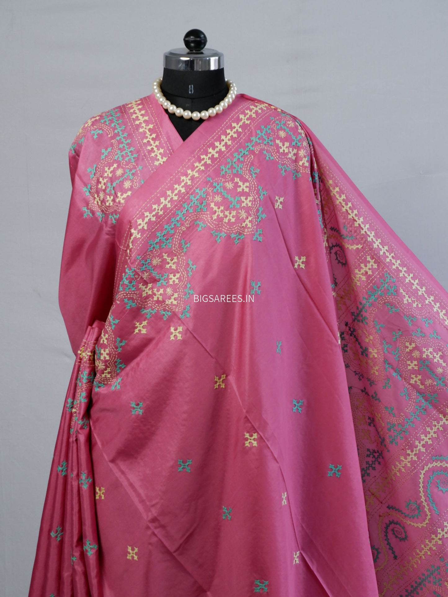 Kutchi/Gujarati Hand Embroidered Saree  | Blended Bangalore Silk / Art Silk | Pink