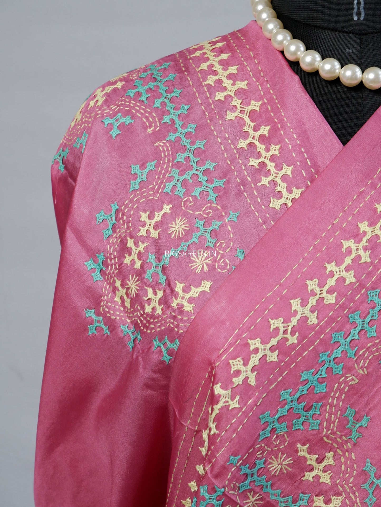 Kutchi/Gujarati Hand Embroidered Saree  | Blended Bangalore Silk / Art Silk | Pink