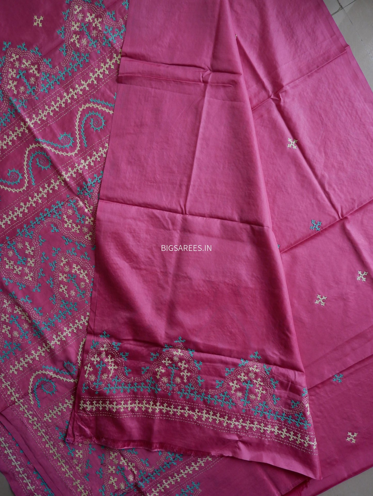 Kutchi/Gujarati Hand Embroidered Saree  | Blended Bangalore Silk / Art Silk | Pink