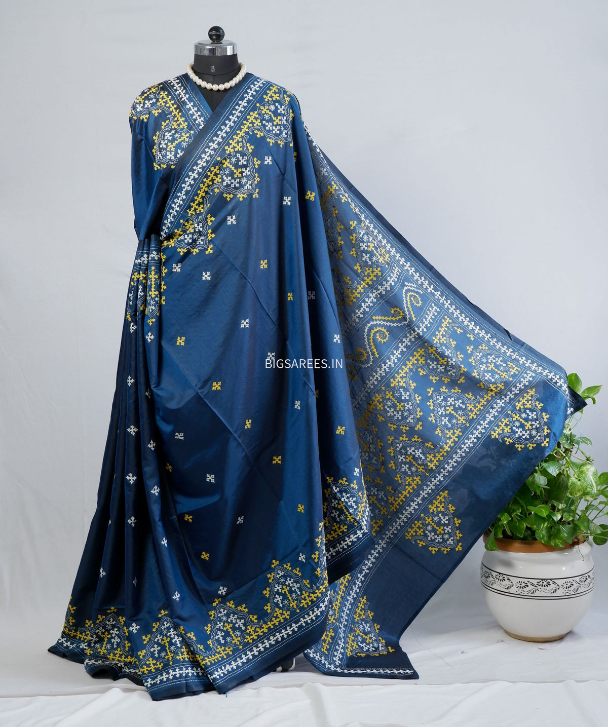 Kutchi/Gujarati Stitch Hand Embroidered Saree | Art Silk | Cobalt blue