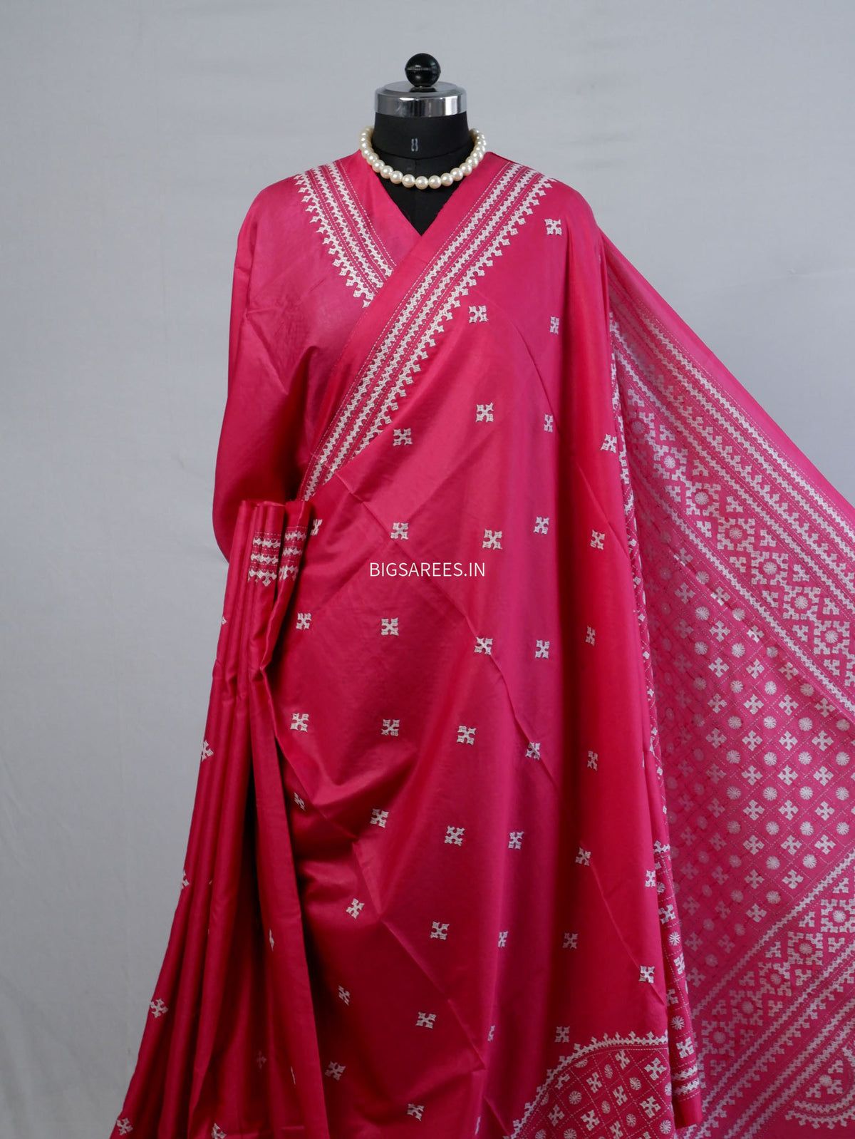 Kutchi/Gujarati Stitch Hand Embroidered Saree | Art Silk | Pink
