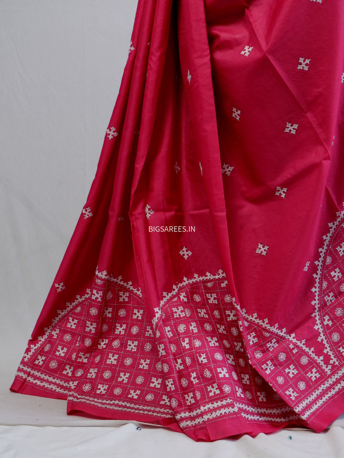 Kutchi/Gujarati Stitch Hand Embroidered Saree | Art Silk | Pink