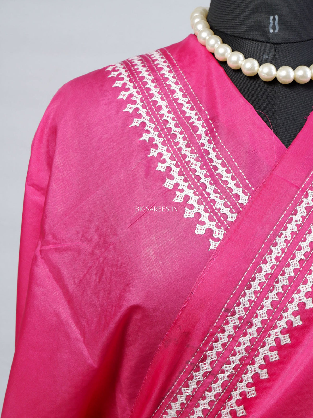 Kutchi/Gujarati Stitch Hand Embroidered Saree | Art Silk | Pink