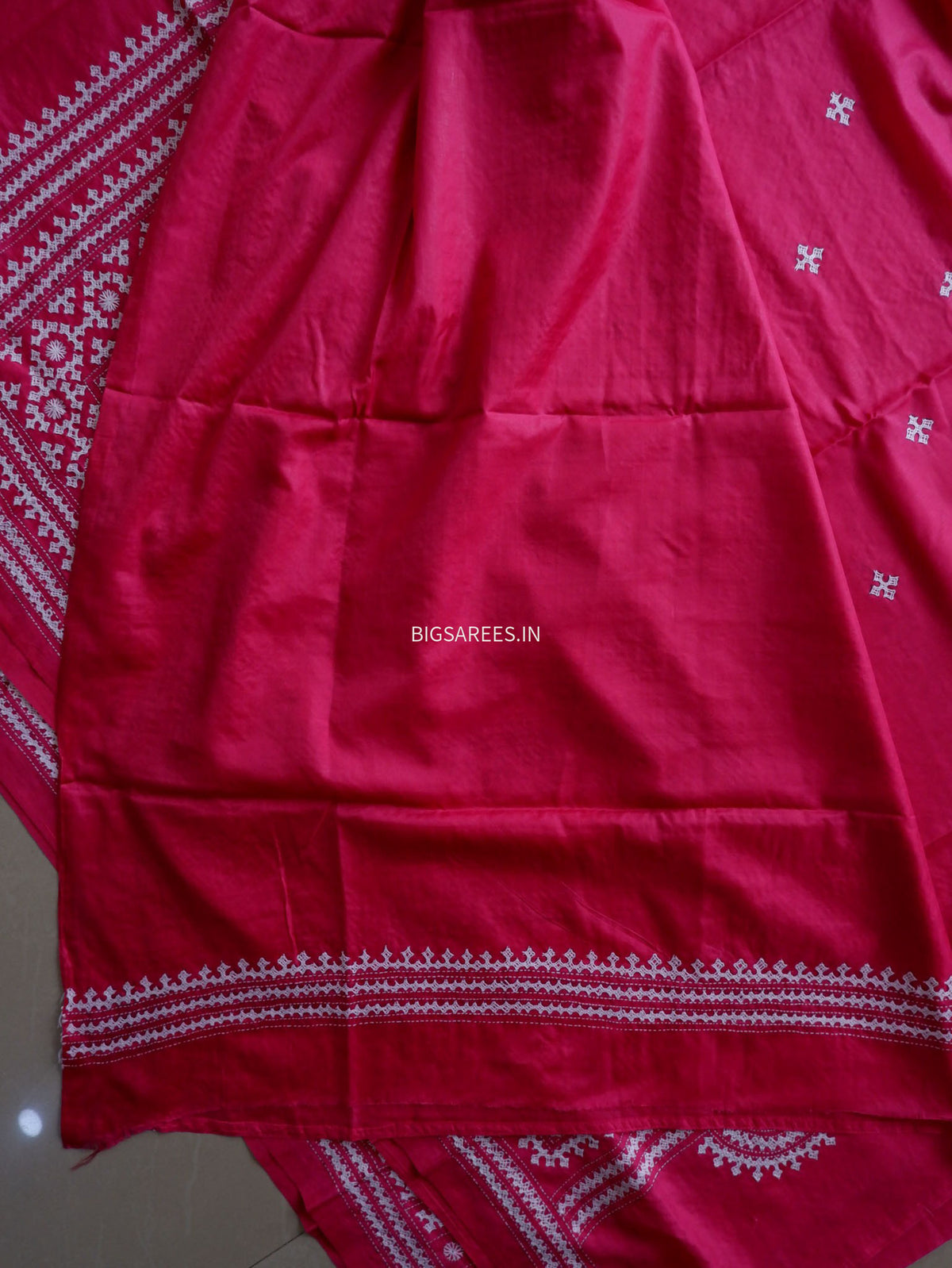 Kutchi/Gujarati Stitch Hand Embroidered Saree | Art Silk | Pink