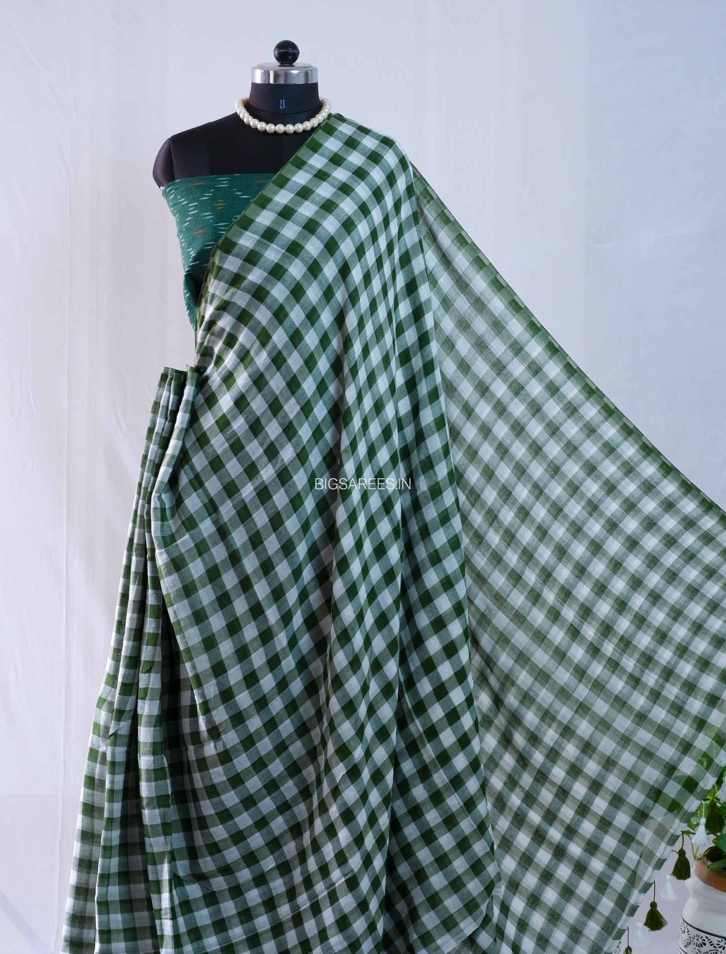 Checkered Mul Cotton Saree With Ikat Blouse | Ultra Lightweight | Green