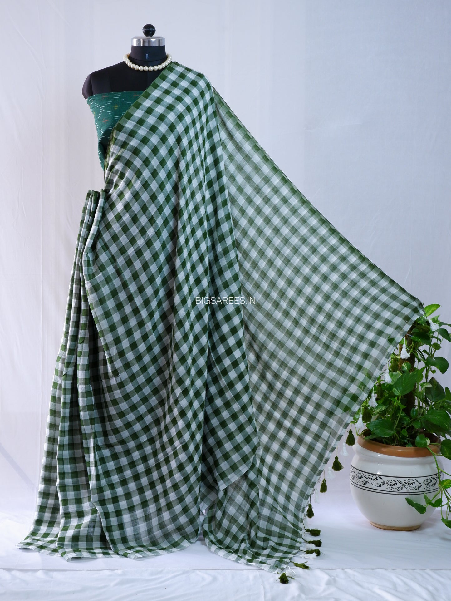 Checkered Mul Cotton Saree With Ikat Blouse | Ultra Lightweight | Green