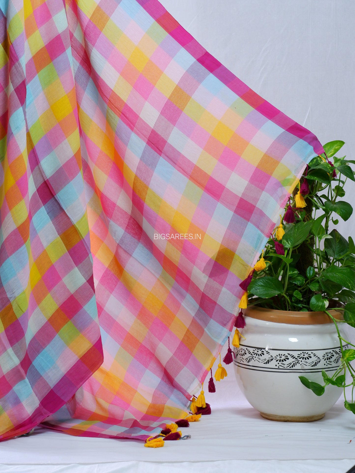 Checkered Mul Cotton Saree With Ikat Blouse | Ultra Lightweight |