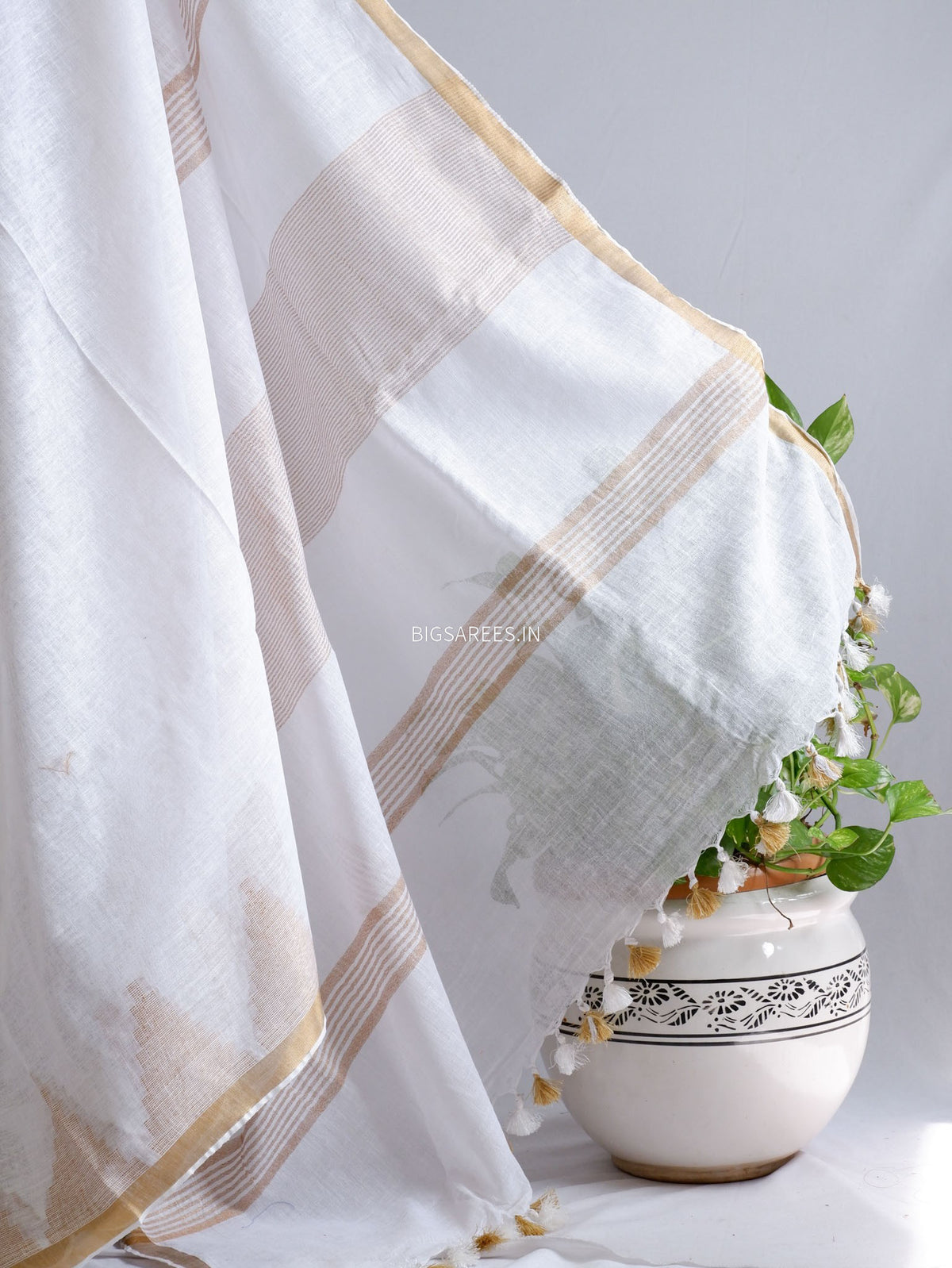 D Linen Saree with Blouse | White