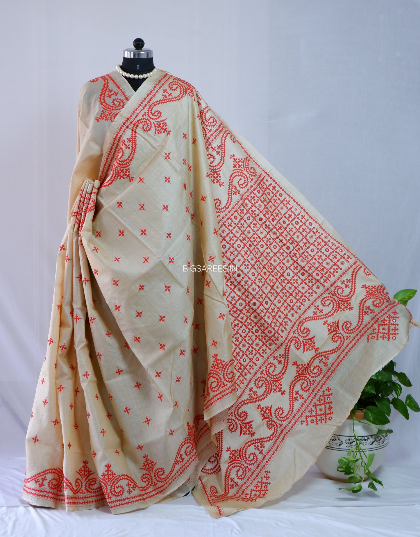 Kutchi Hand Embroidered Saree | Gachi Tassar Silk | Silk Marked | Off White