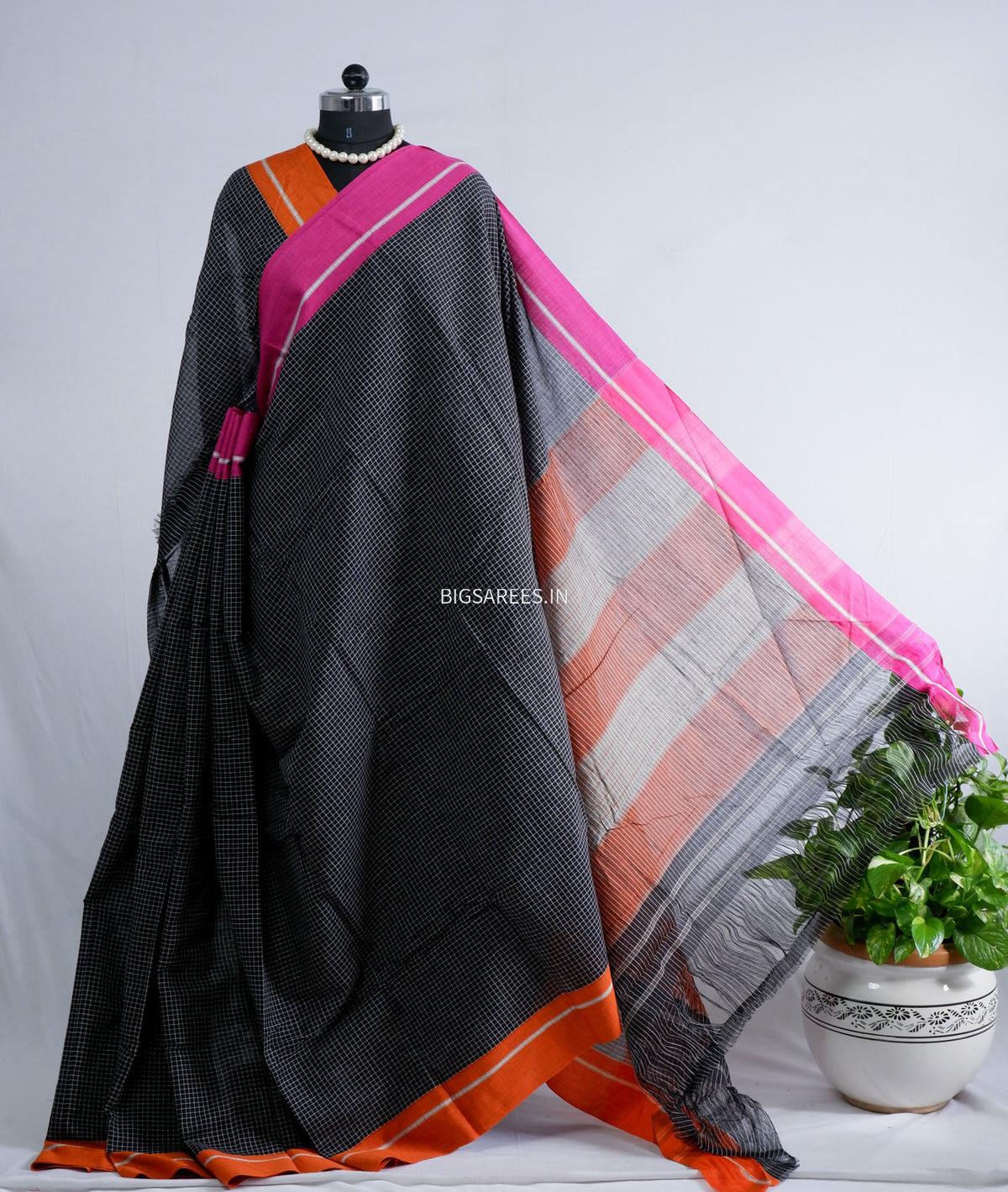 Ilkal Handwoven Cotton Saree | Handloom Marked | Black