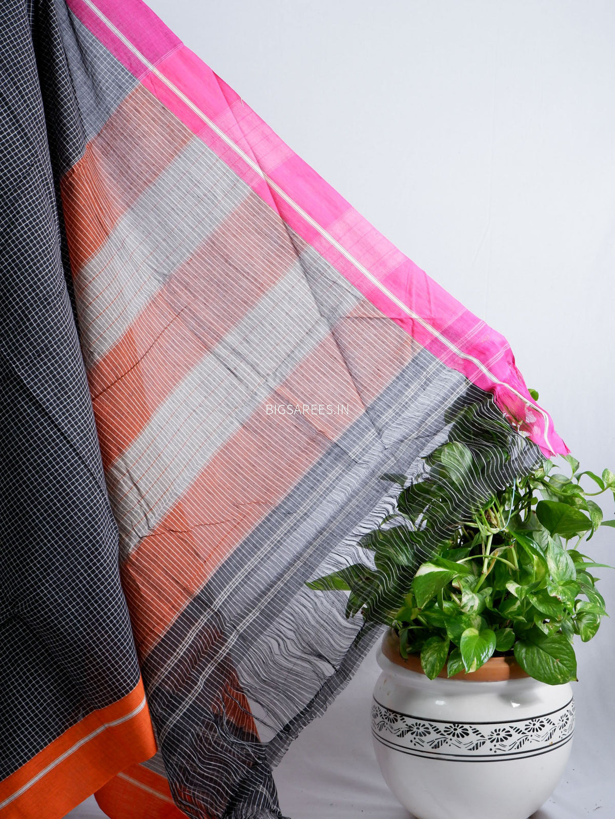 Ilkal Handwoven Cotton Saree | Handloom Marked | Black