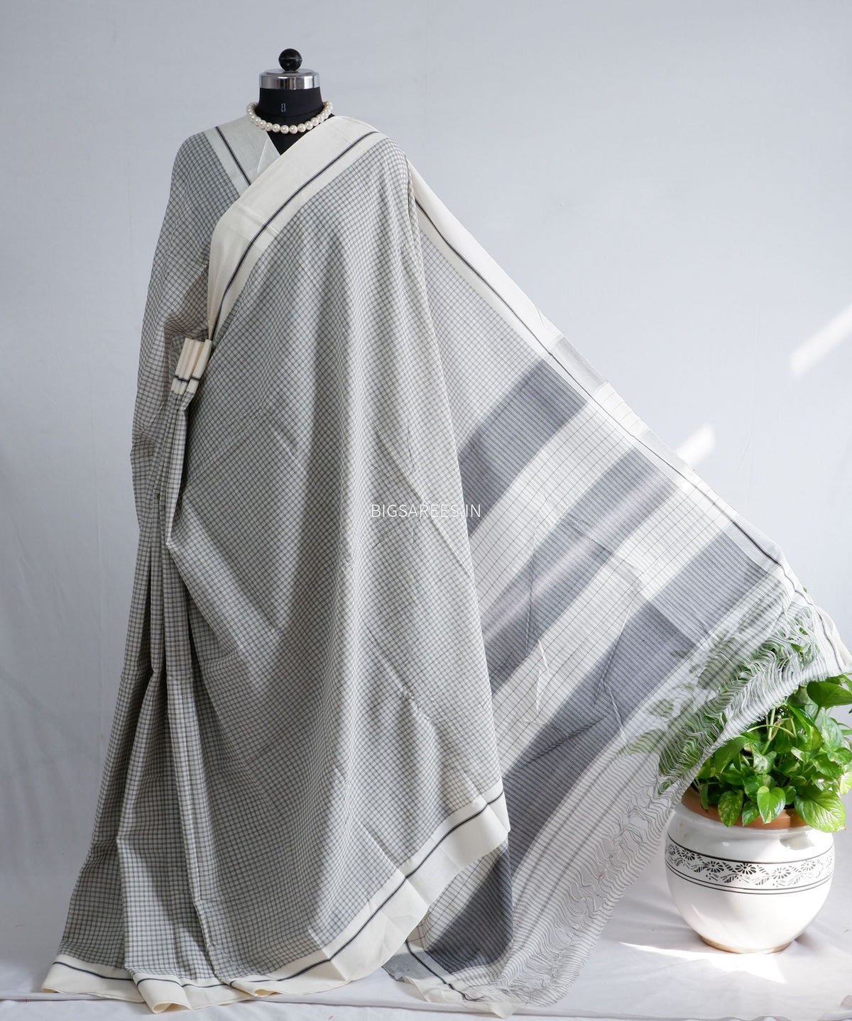 Ilkal Handwoven Cotton Saree | Handloom Marked | White