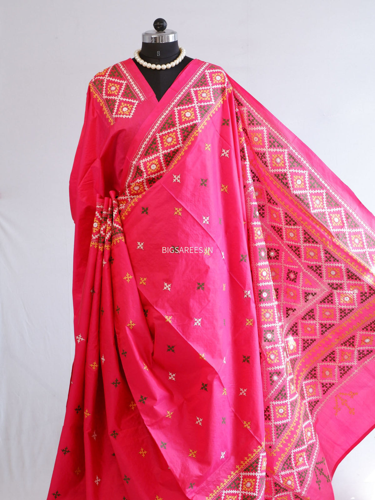 Kutch Hand Embroidered Saree| Pure Bangalore Silk | Silk Marked | Dark Carrot Pink