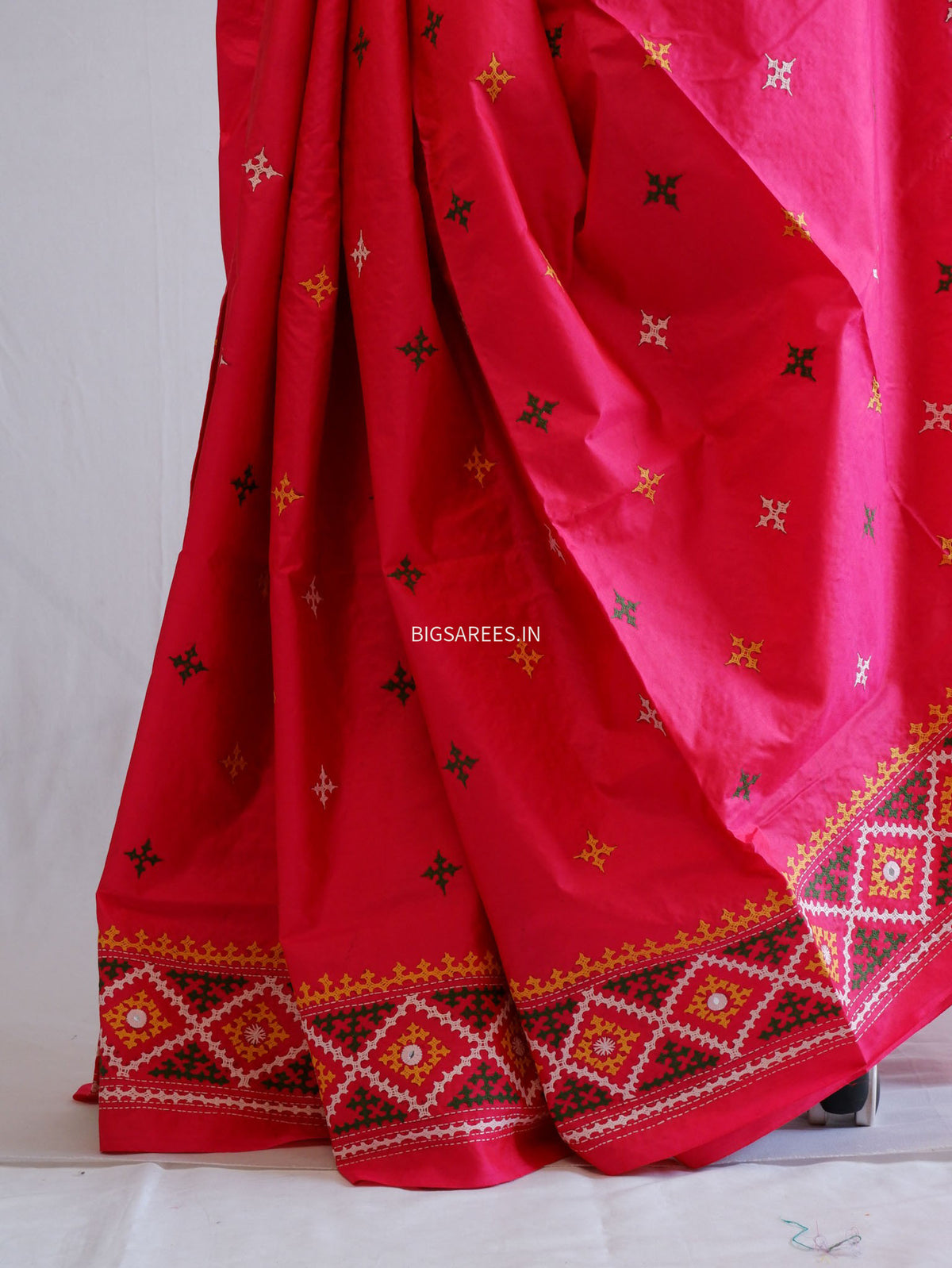 Kutch Hand Embroidered Saree| Pure Bangalore Silk | Silk Marked | Dark Carrot Pink